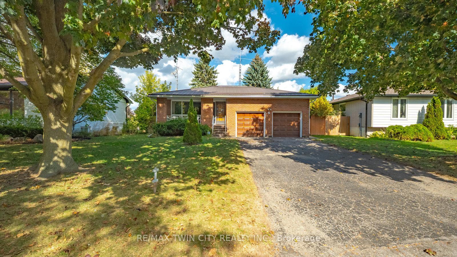 Photo 1 of 6 Ventnor Court, Brantford — HOMEH