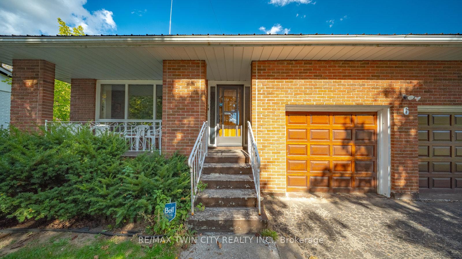 Photo 8 of 6 Ventnor Court, Brantford — HOMEH