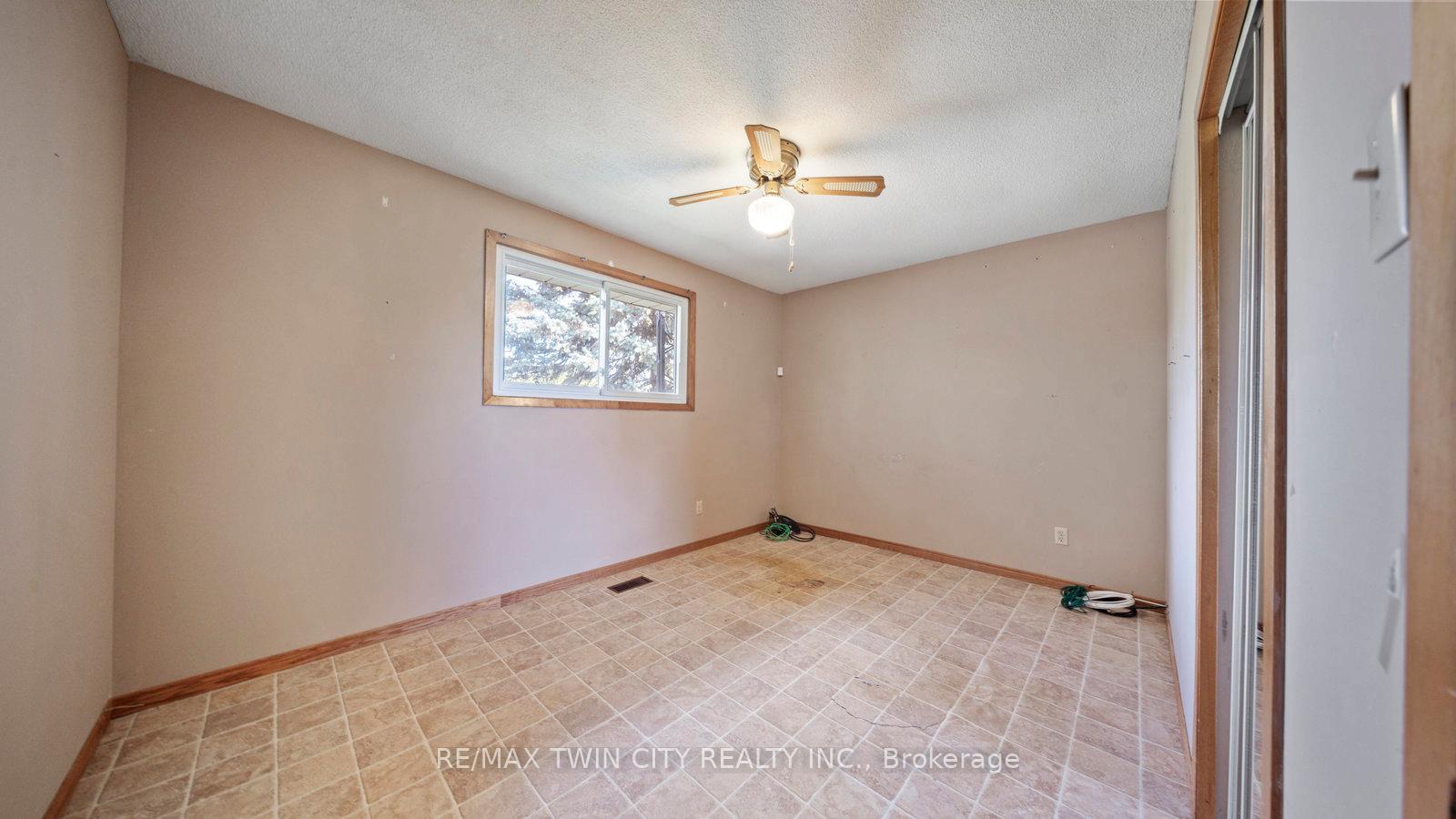 Photo 21 of 6 Ventnor Court, Brantford — HOMEH