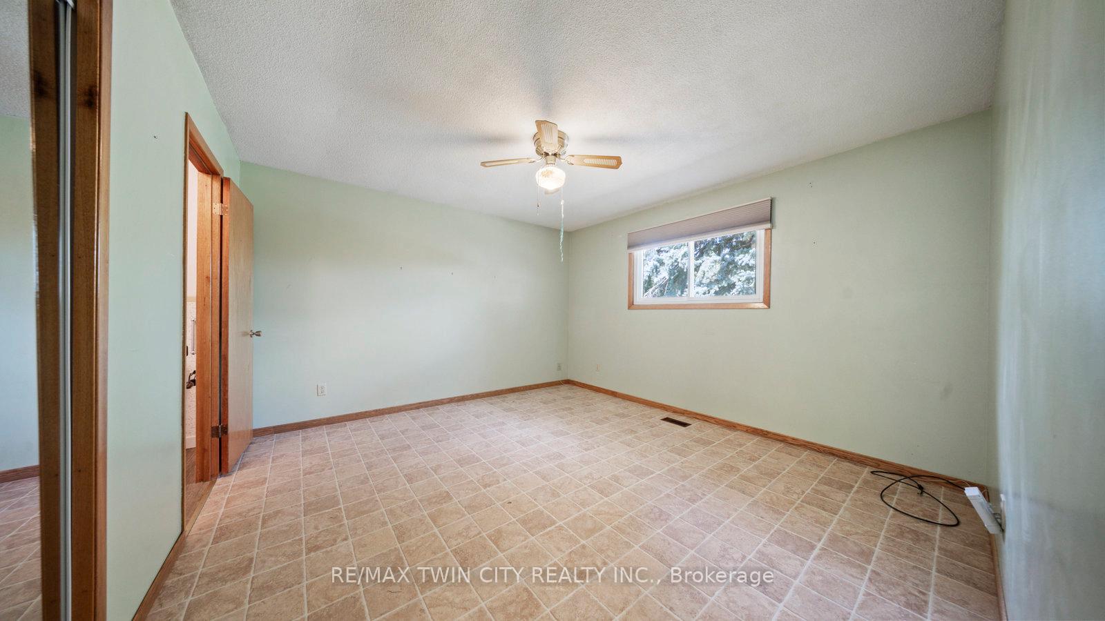 Photo 23 of 6 Ventnor Court, Brantford — HOMEH