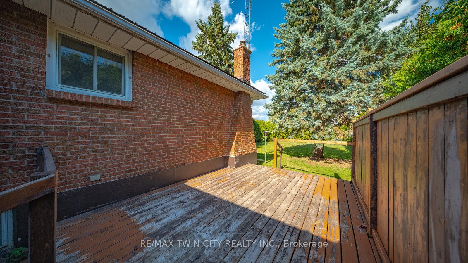 Photo 35 of 6 Ventnor Court, Brantford — HOMEH