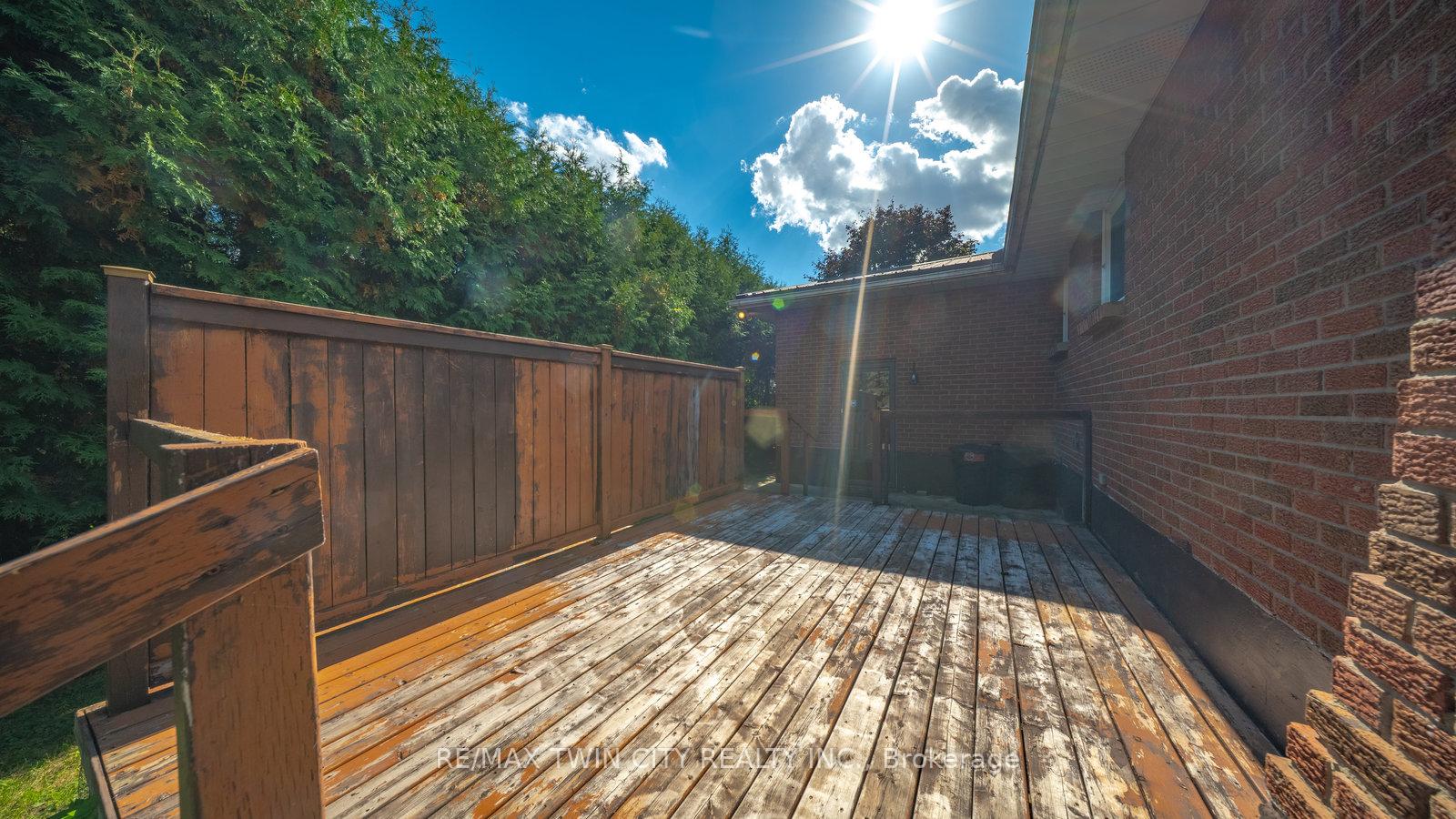 Photo 41 of 6 Ventnor Court, Brantford — HOMEH