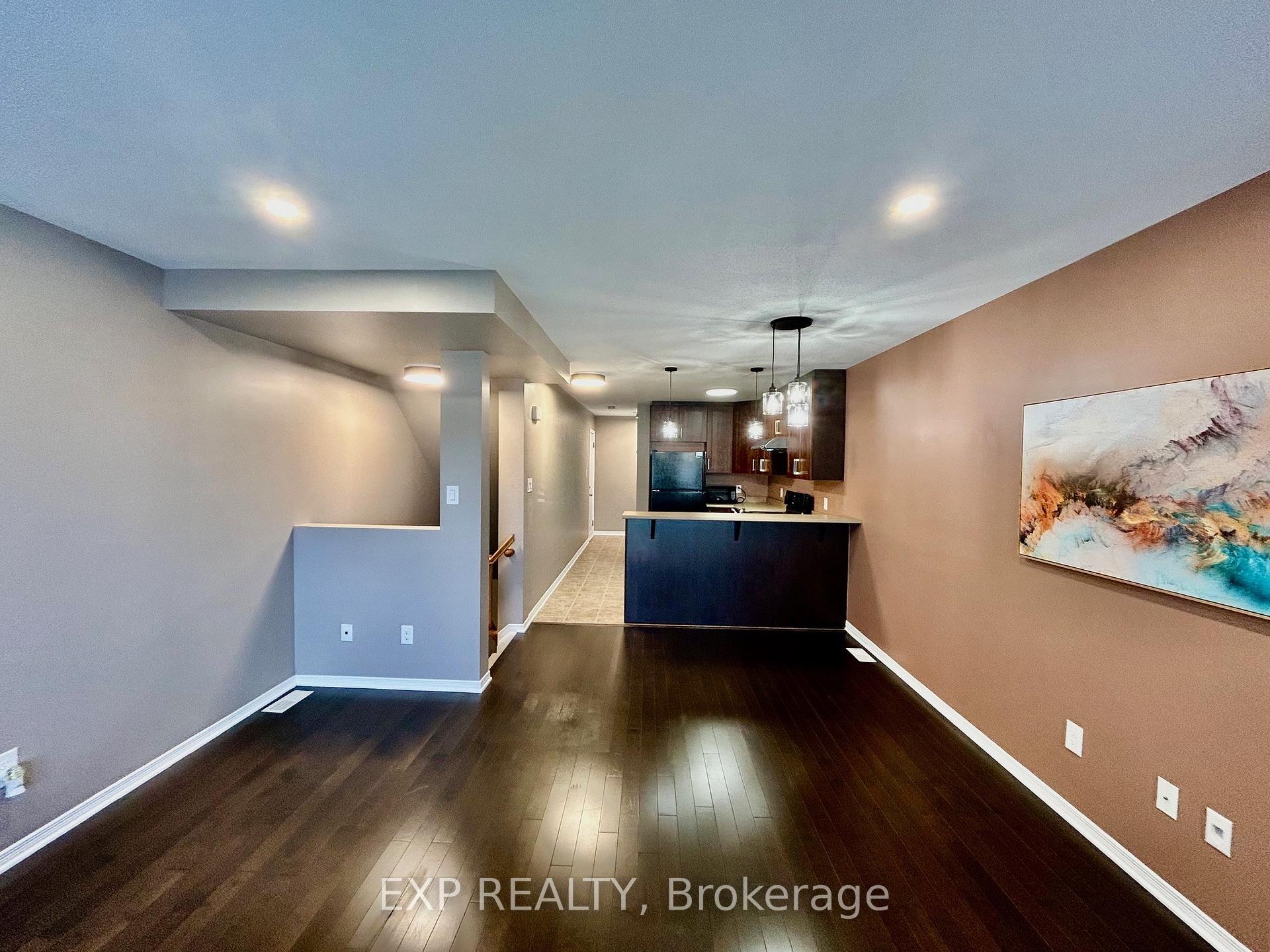 Photo 13 of 208 Shanly Private, Ottawa, Barrhaven - Stonebridge — HOMEH