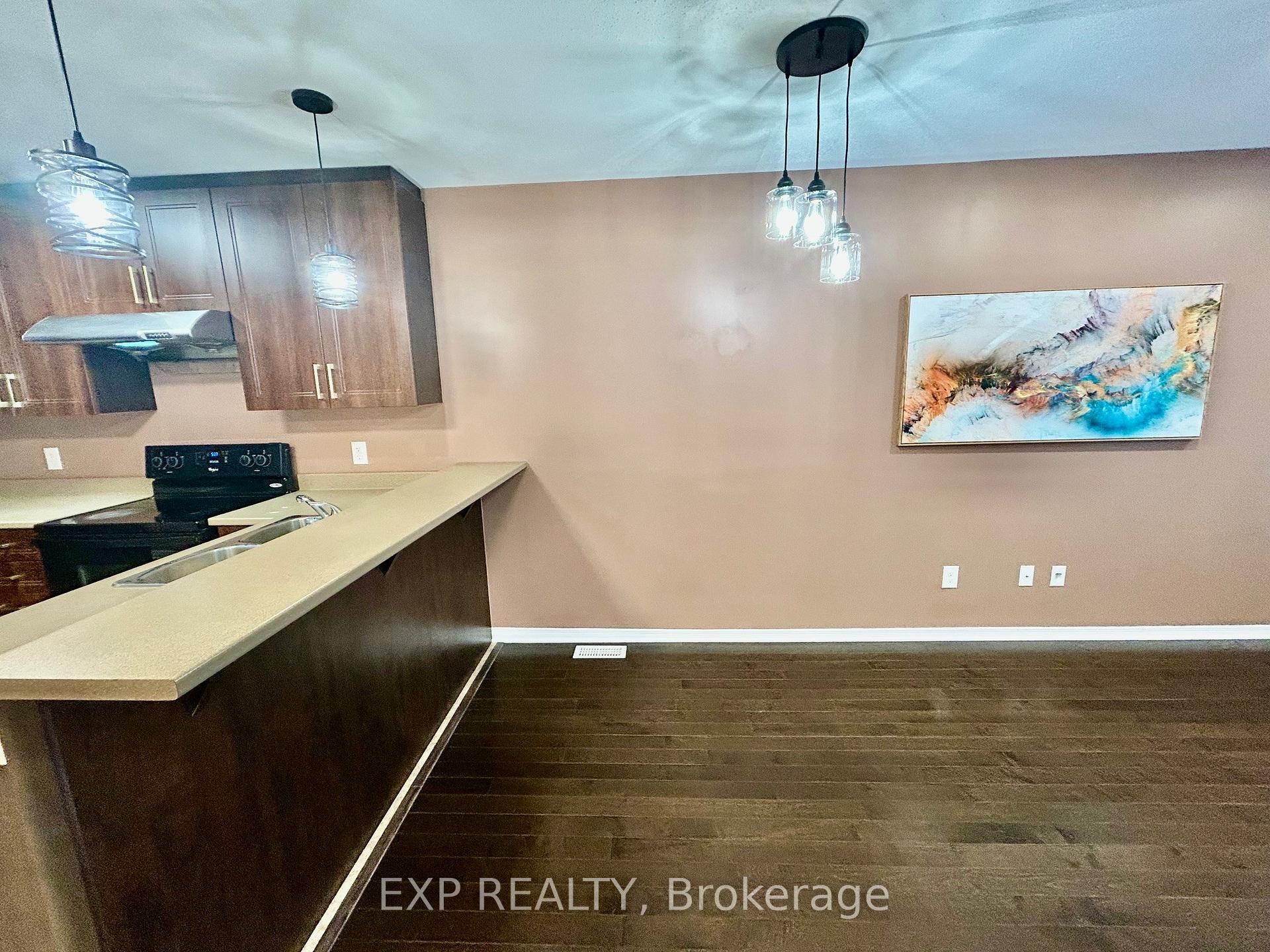 Photo 14 of 208 Shanly Private, Ottawa, Barrhaven - Stonebridge — HOMEH