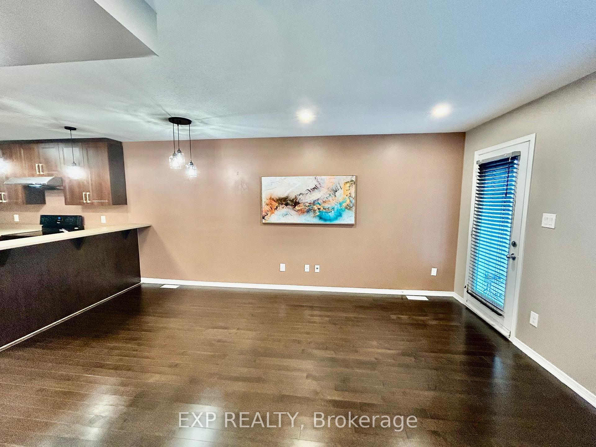 Photo 15 of 208 Shanly Private, Ottawa, Barrhaven - Stonebridge — HOMEH
