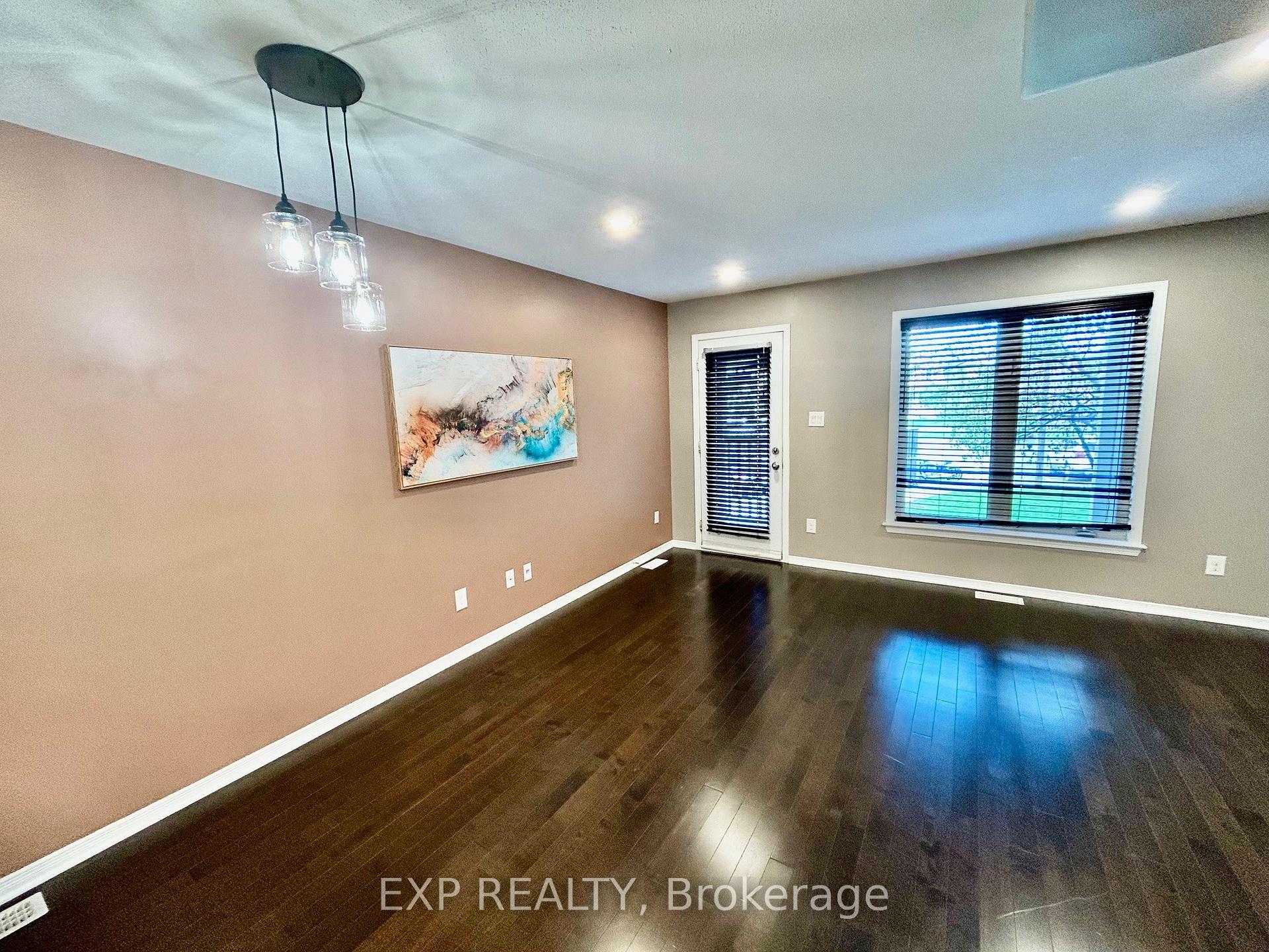 Photo 19 of 208 Shanly Private, Ottawa, Barrhaven - Stonebridge — HOMEH