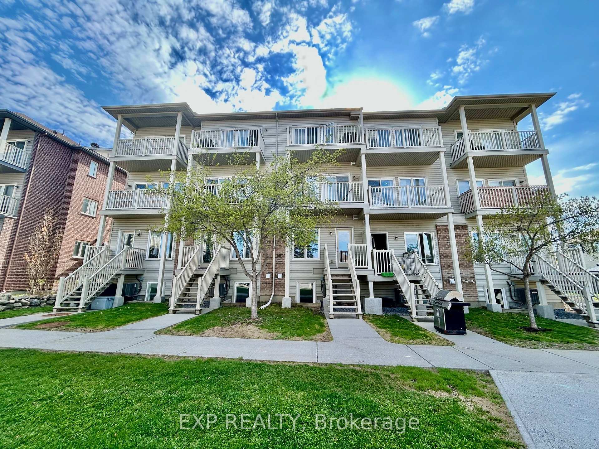 Photo 36 of 208 Shanly Private, Ottawa, Barrhaven - Stonebridge — HOMEH