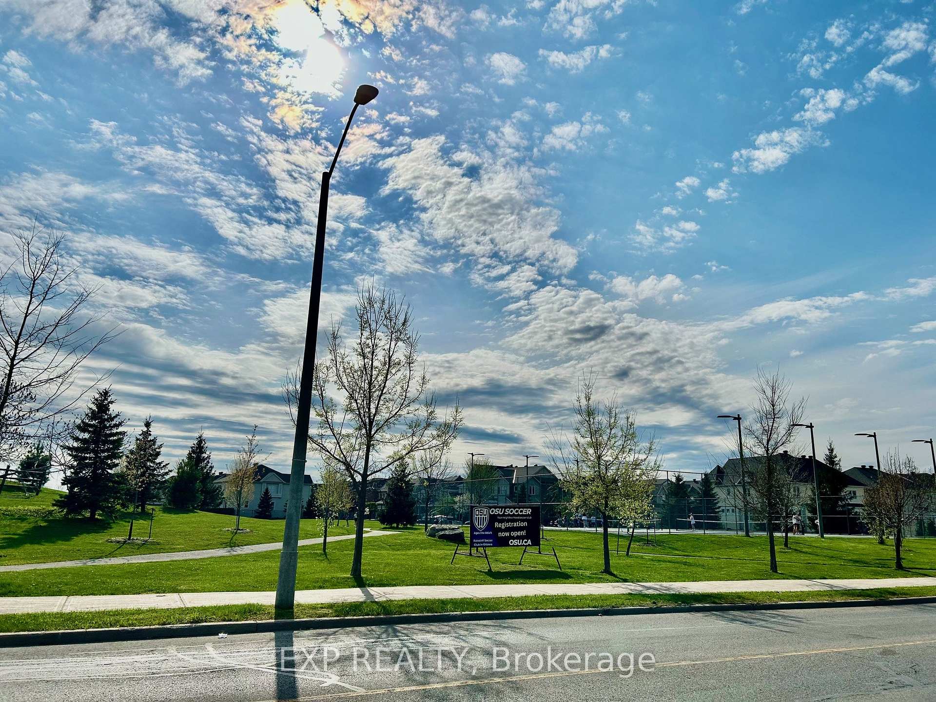 Photo 38 of 208 Shanly Private, Ottawa, Barrhaven - Stonebridge — HOMEH