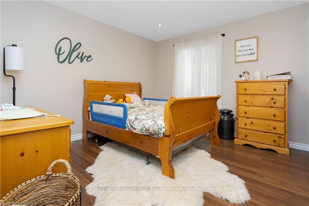 Photo 8 of 101 Arnott Lane, Chatsworth — HOMEH