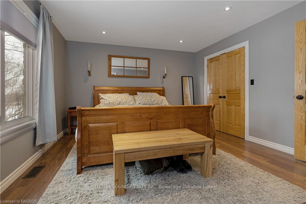 Photo 12 of 101 Arnott Lane, Chatsworth — HOMEH