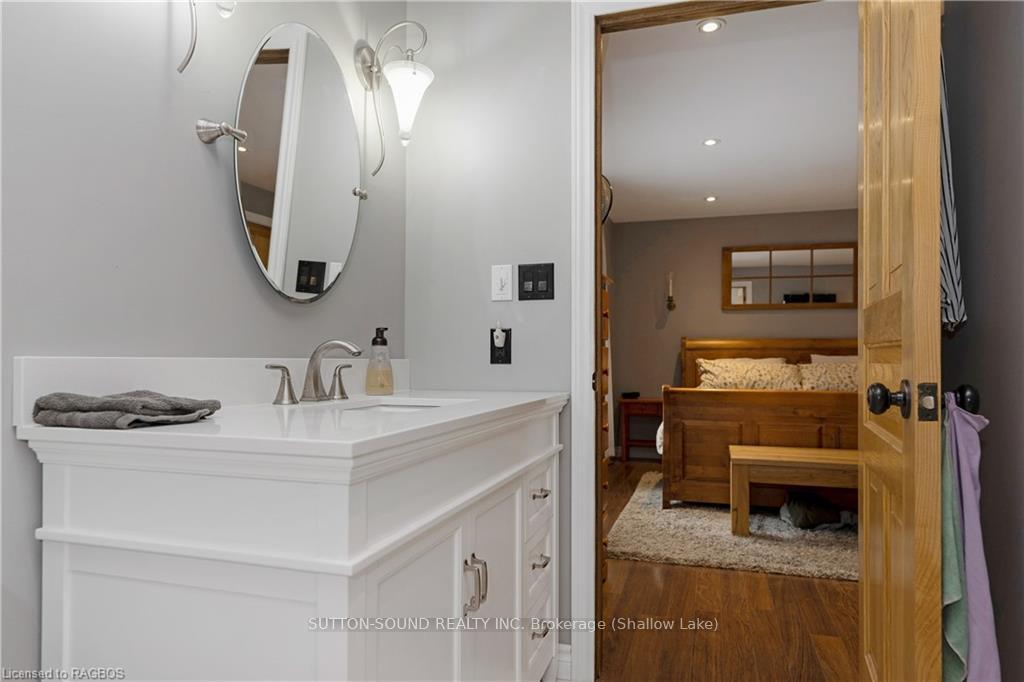 Photo 15 of 101 Arnott Lane, Chatsworth — HOMEH