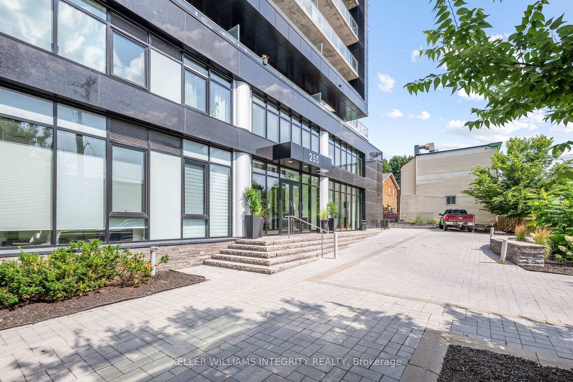 Photo 3 of Unit 804, 255 Bay Street, Ottawa, Ottawa Centre — HOMEH