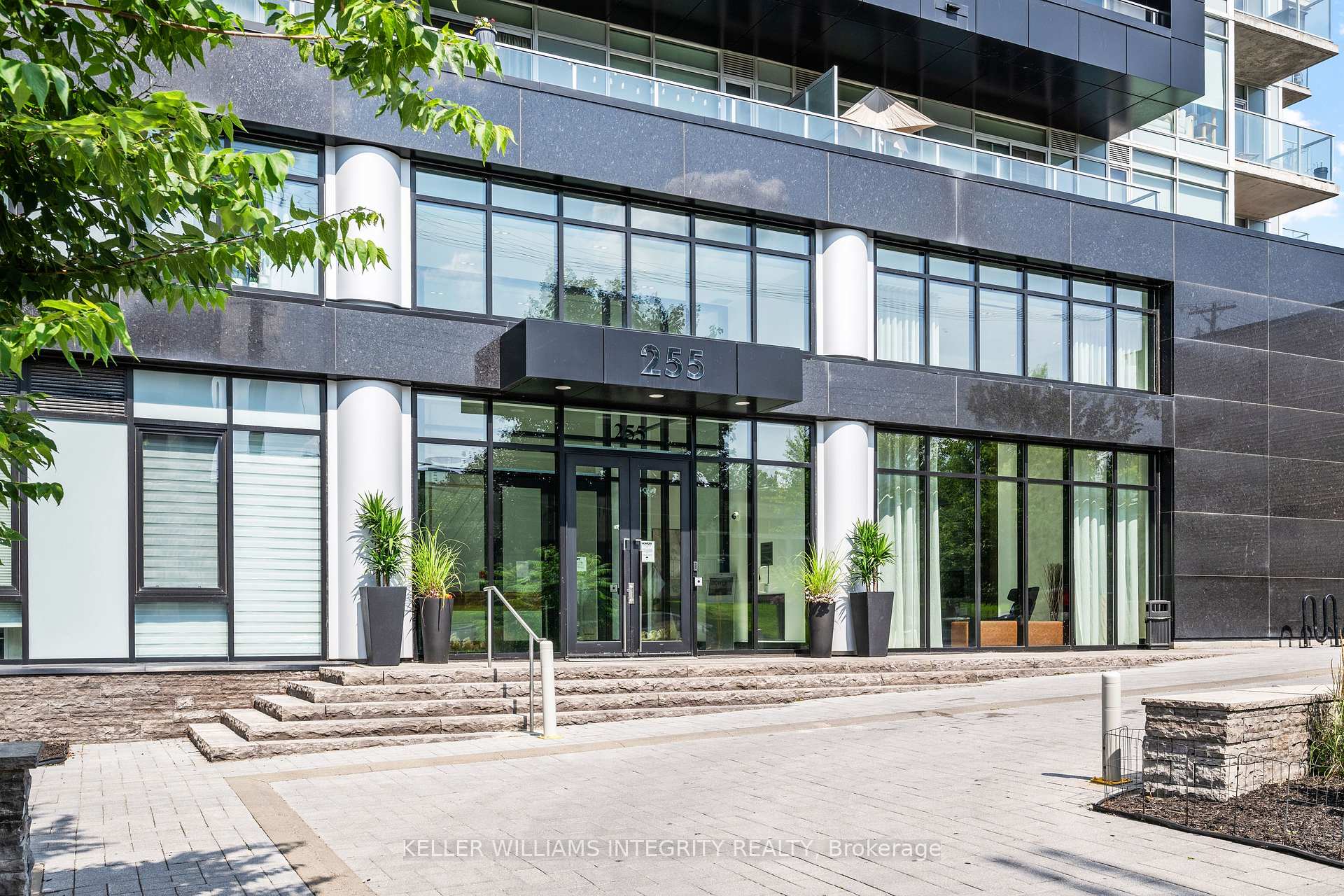 Photo 4 of Unit 804, 255 Bay Street, Ottawa, Ottawa Centre — HOMEH