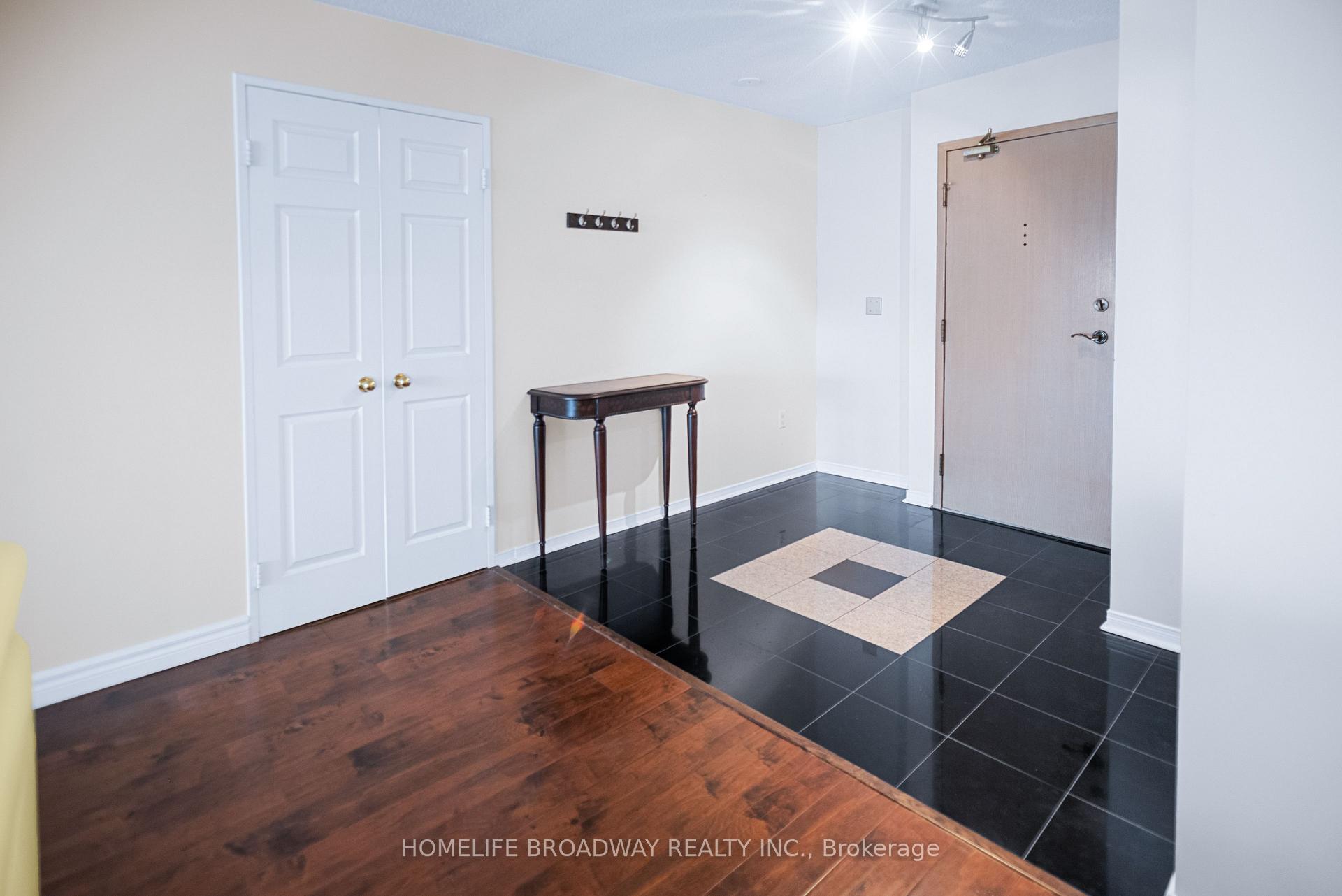Photo 3 of Unit 1319, 7825 Bayview Avenue, Markham, Aileen-Willowbrook — HOMEH