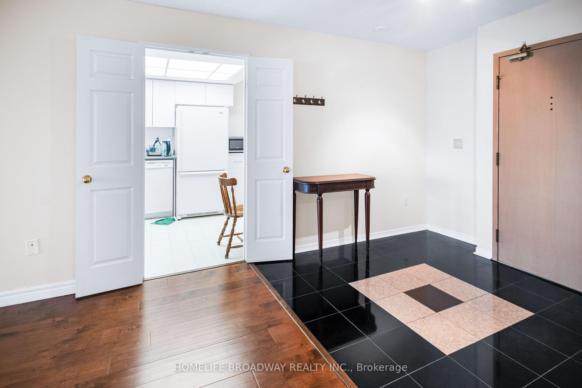 Photo 5 of Unit 1319, 7825 Bayview Avenue, Markham, Aileen-Willowbrook — HOMEH