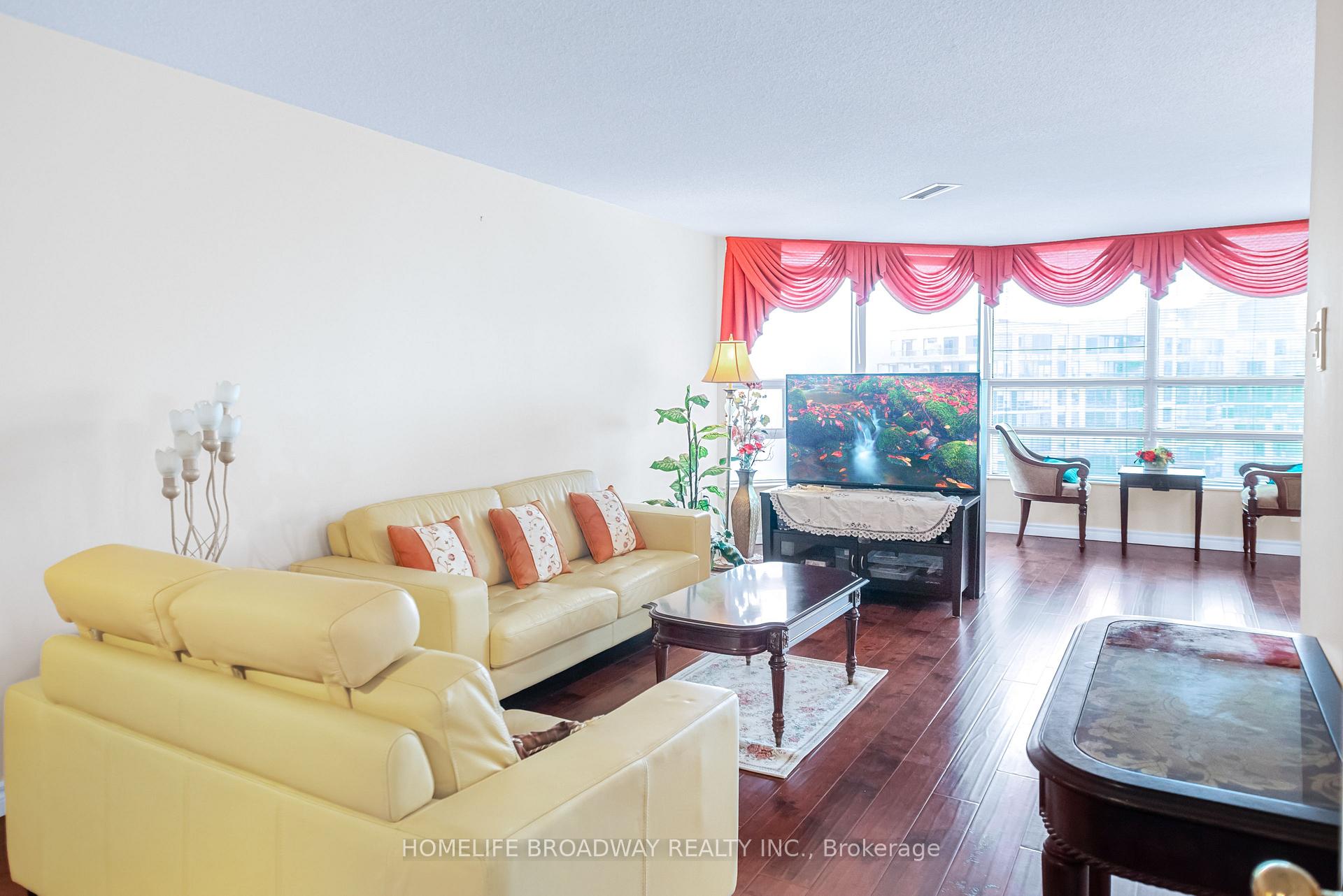 Photo 9 of Unit 1319, 7825 Bayview Avenue, Markham, Aileen-Willowbrook — HOMEH