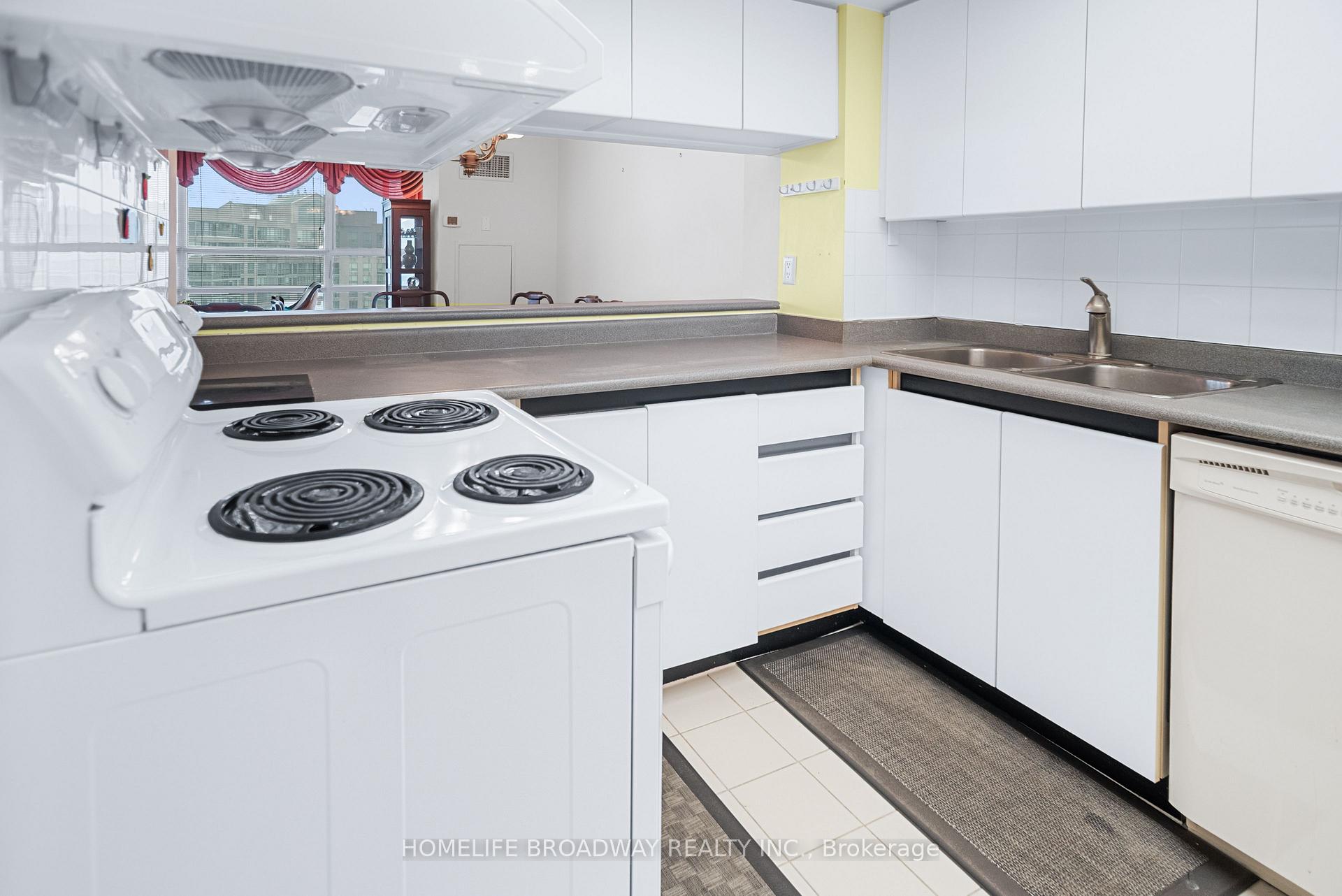 Photo 28 of Unit 1319, 7825 Bayview Avenue, Markham, Aileen-Willowbrook — HOMEH