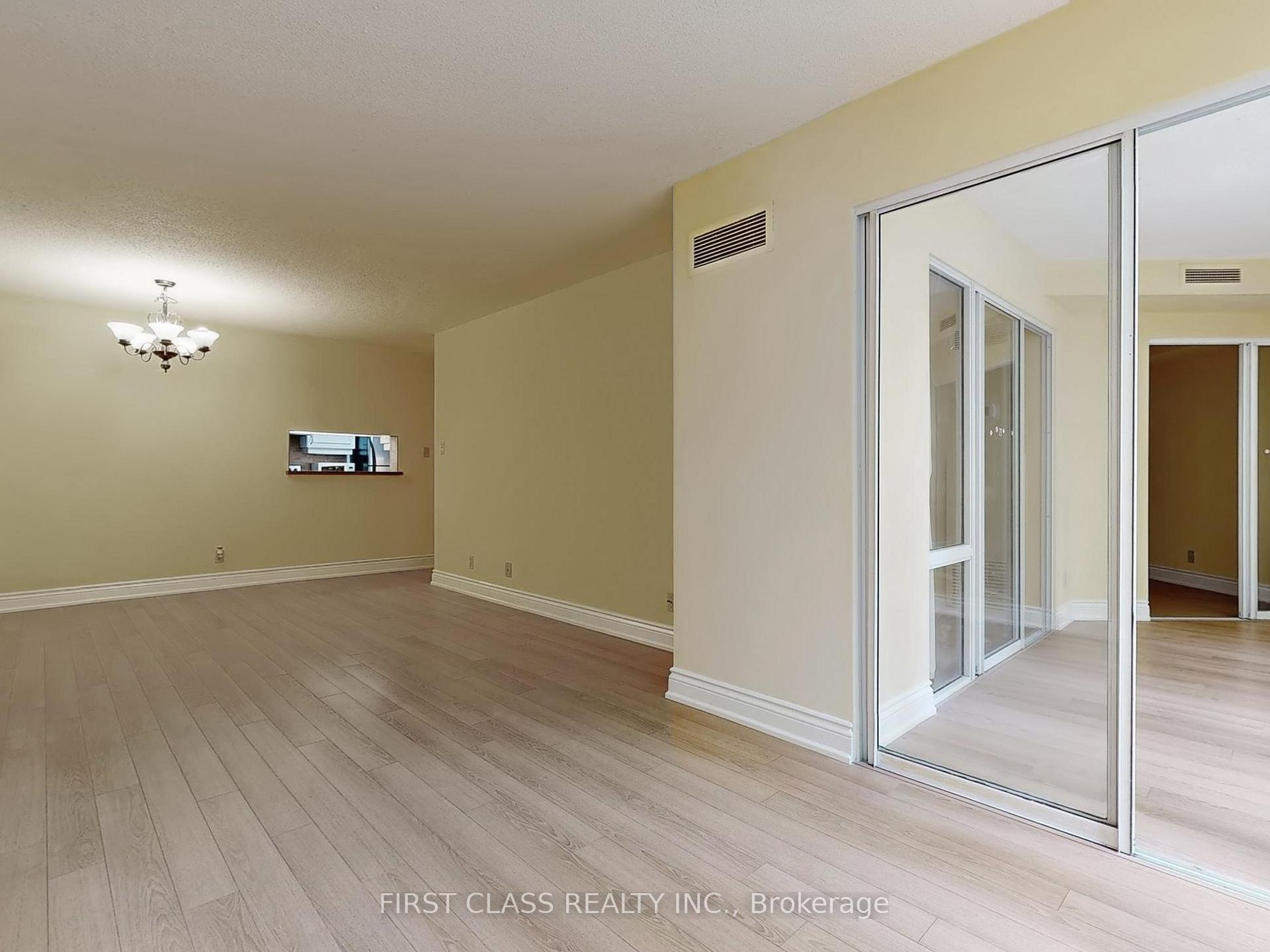 Photo 7 of Unit 303, 717 Bay Avenue, Toronto, Bay Street Corridor — HOMEH