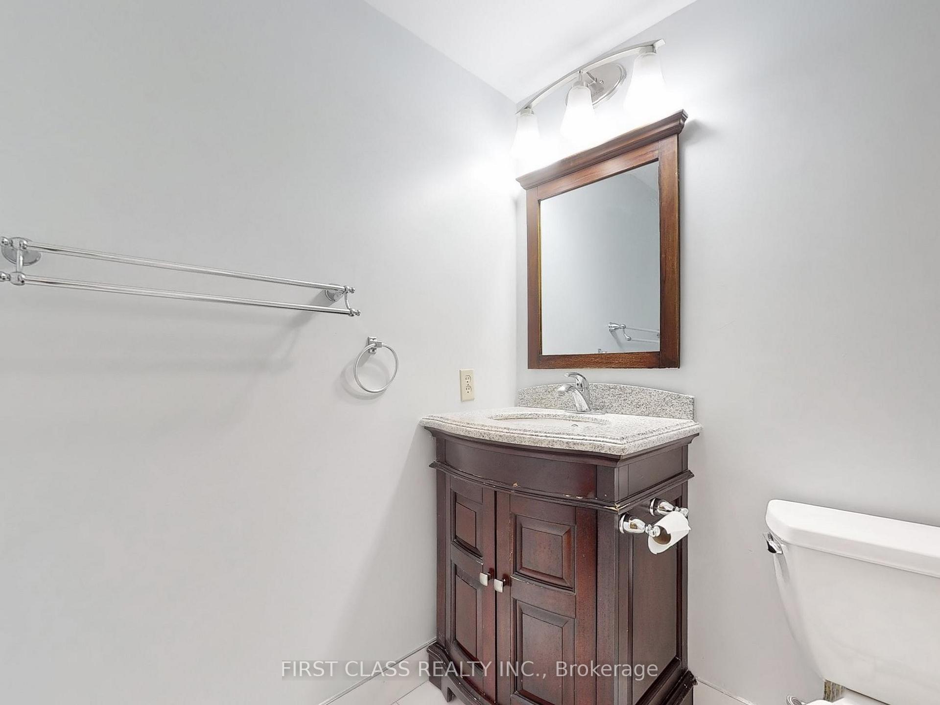 Photo 19 of Unit 303, 717 Bay Avenue, Toronto, Bay Street Corridor — HOMEH