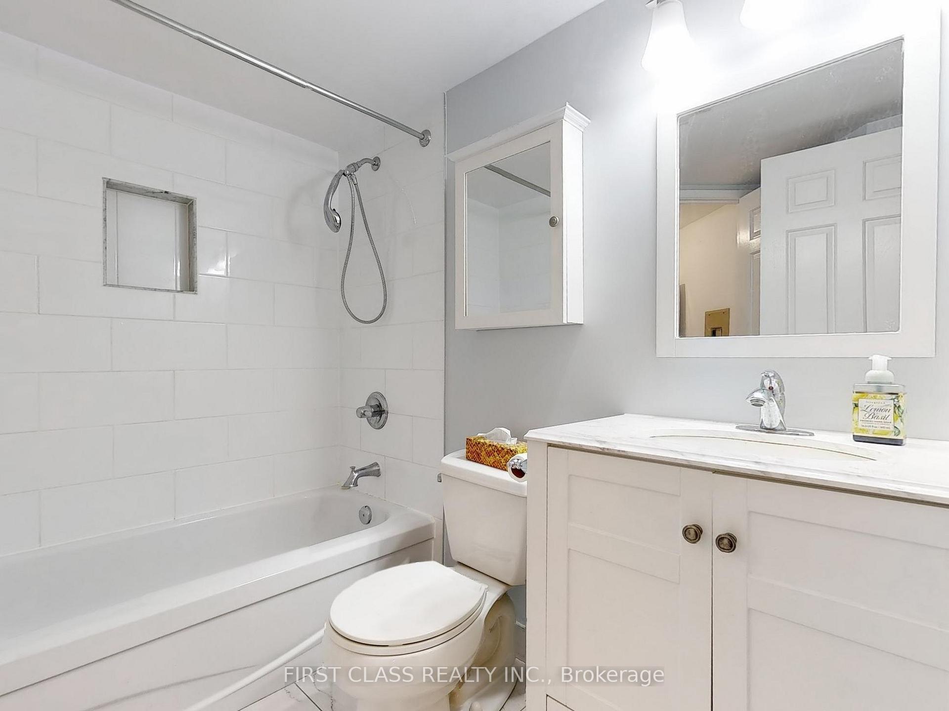 Photo 25 of Unit 303, 717 Bay Avenue, Toronto, Bay Street Corridor — HOMEH