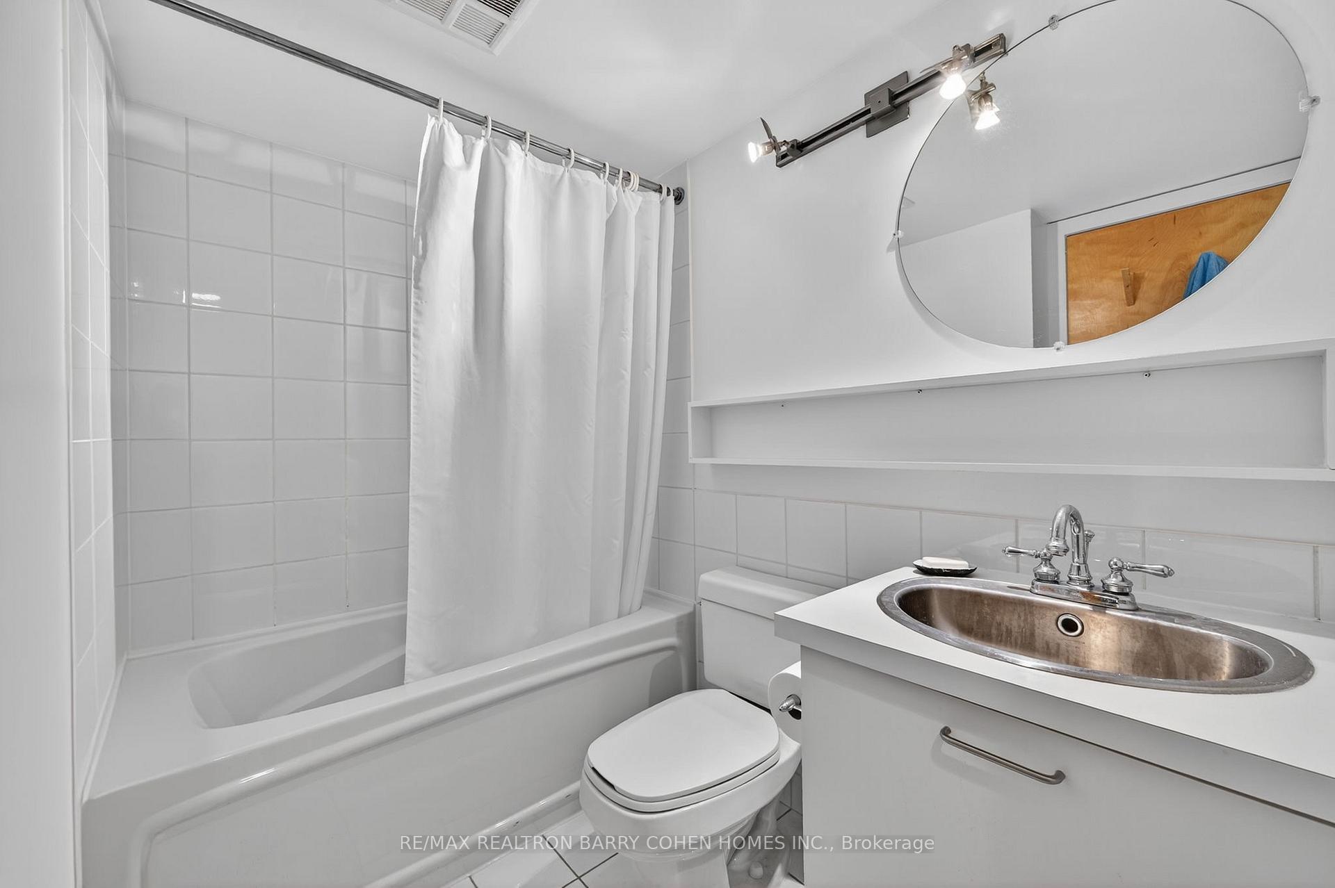 Photo 17 of Unit 814, 255 Richmond Street E, Toronto, Moss Park — HOMEH