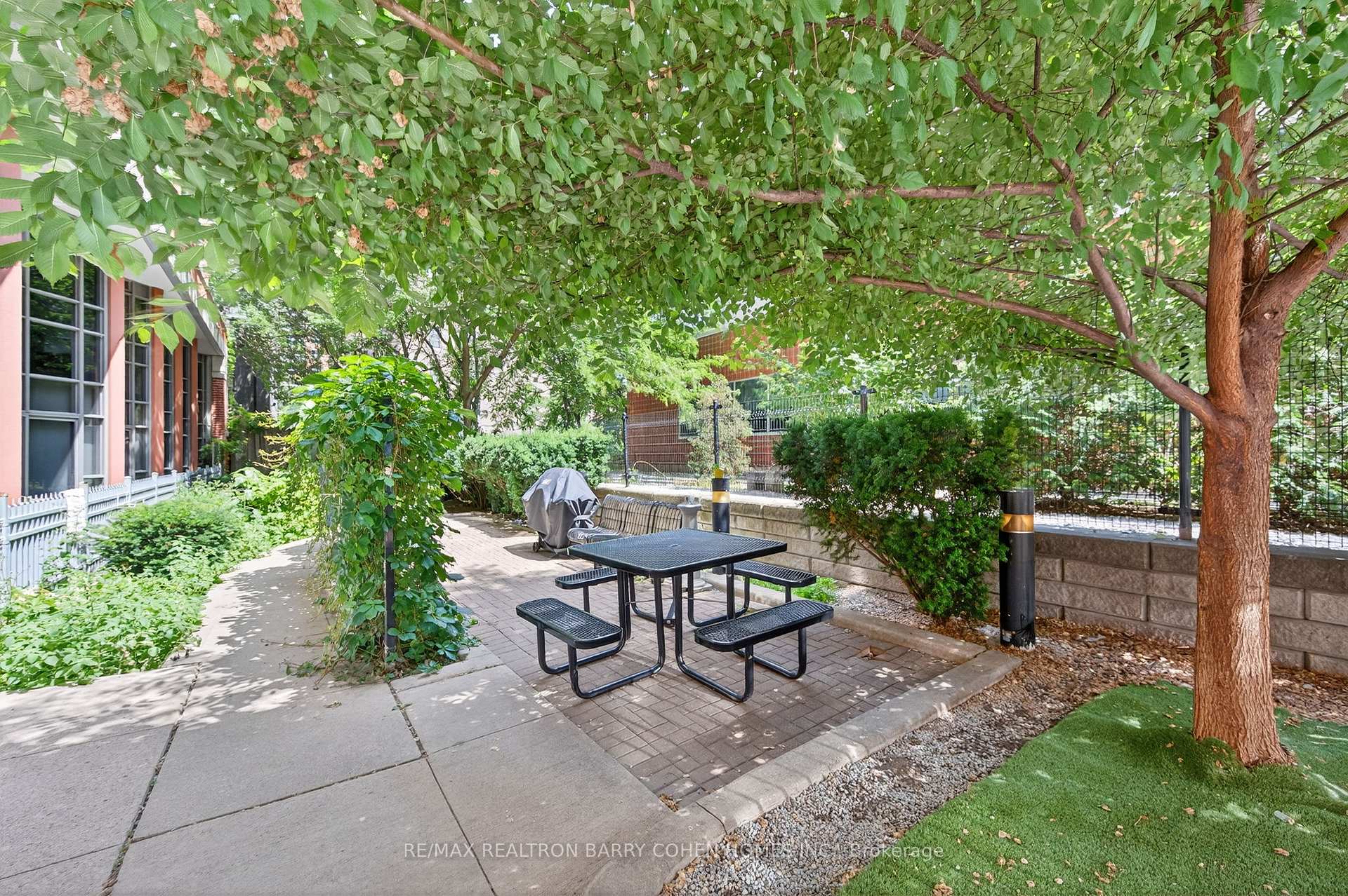 Photo 23 of Unit 814, 255 Richmond Street E, Toronto, Moss Park — HOMEH
