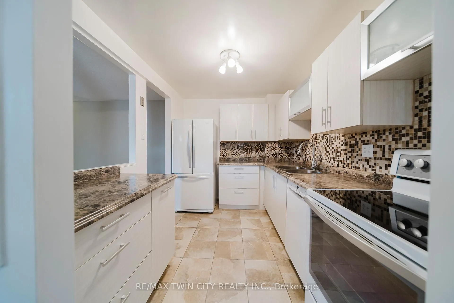 Photo 6 of Unit 110, 279 Chandler Drive, Kitchener — HOMEH