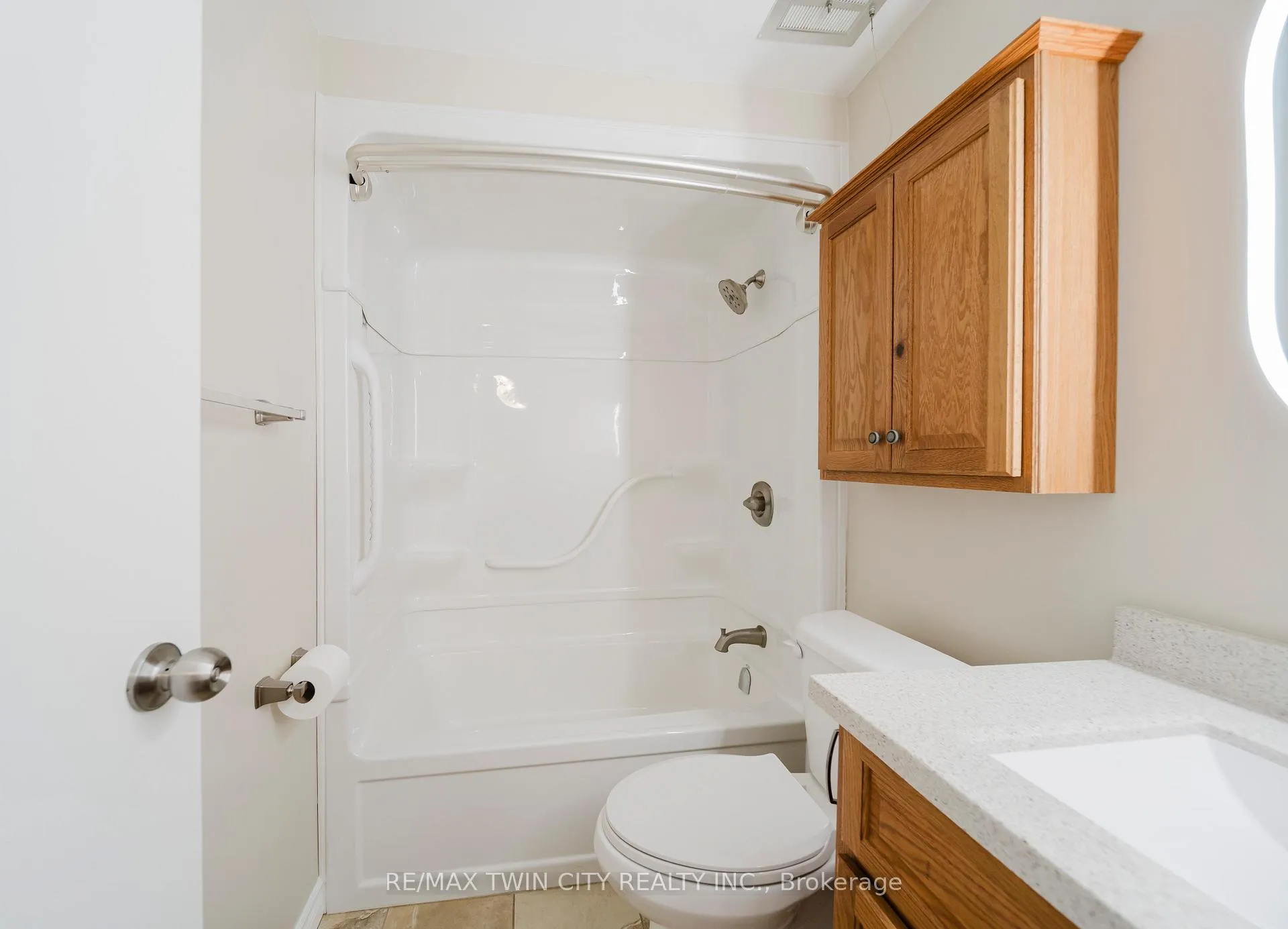 Photo 19 of Unit 110, 279 Chandler Drive, Kitchener — HOMEH