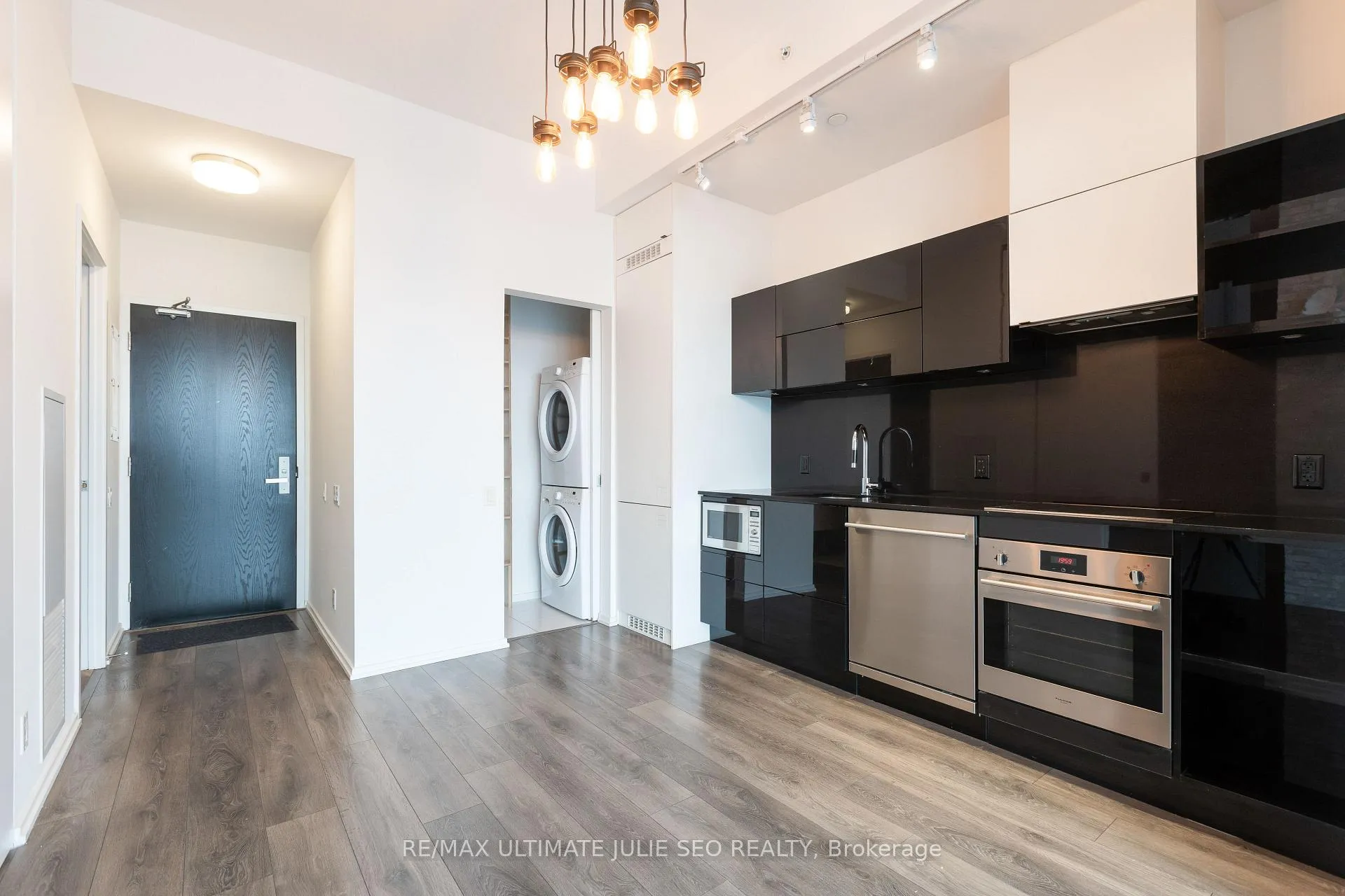 Photo 4 of Unit 3606, 125 Peter Street, Toronto, Waterfront Communities — HOMEH
