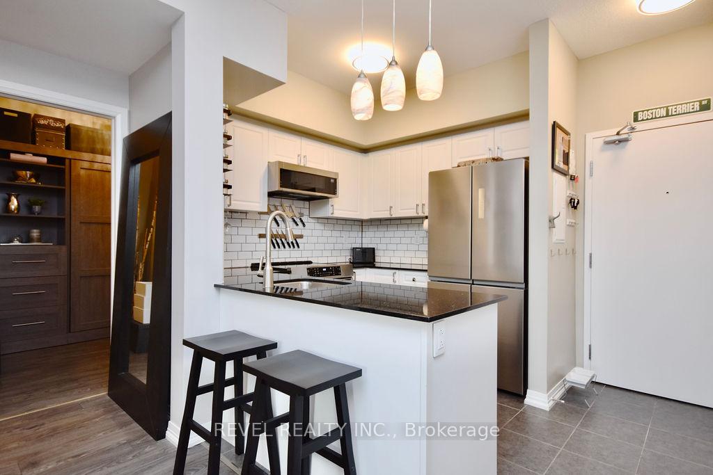 Photo 6 of Unit 208, 299 Cundles Road E, Barrie, Cundles East — HOMEH