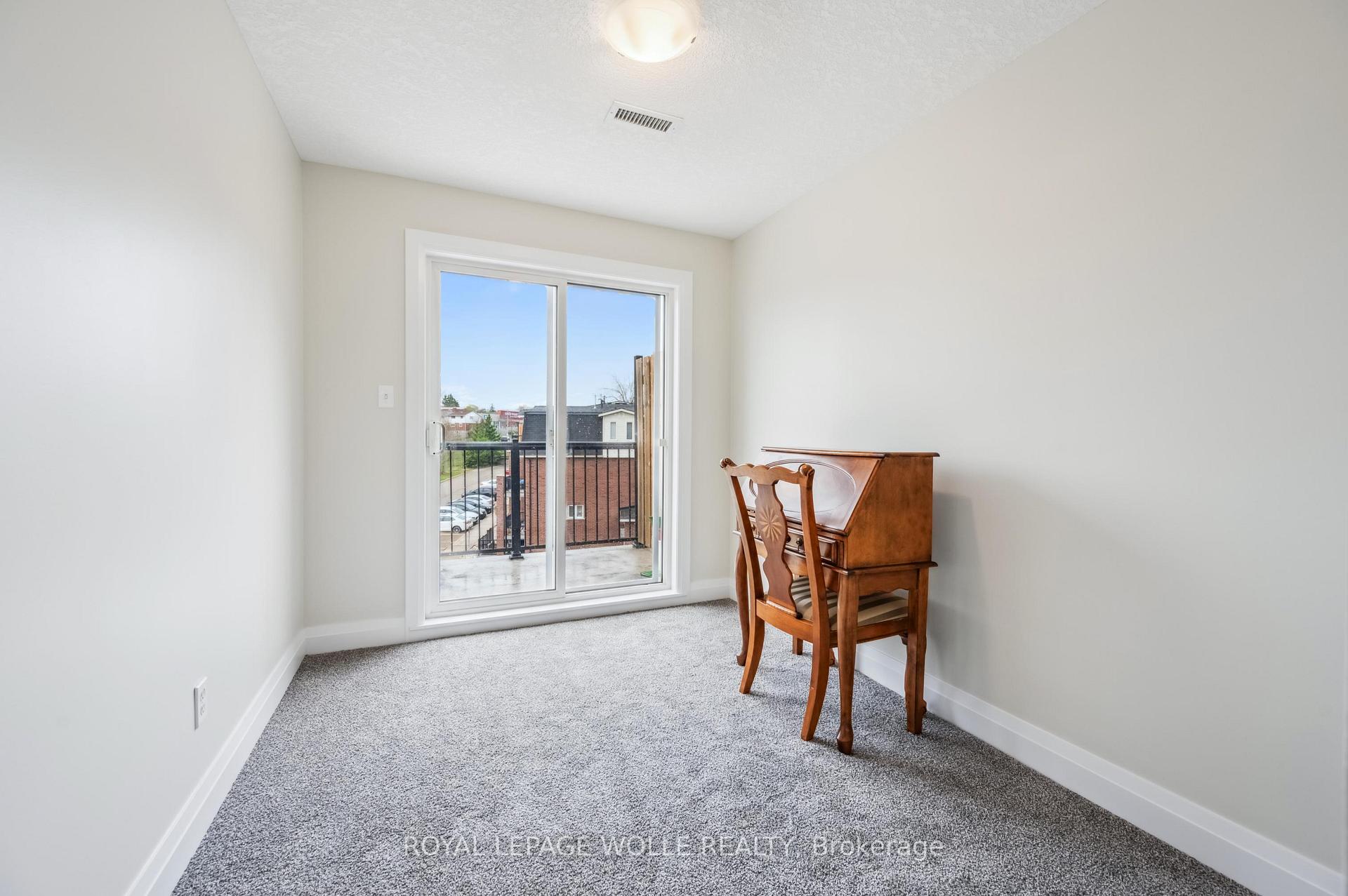Photo 27 of Unit 12D, 45 Cedarhill Crescent, Kitchener — HOMEH