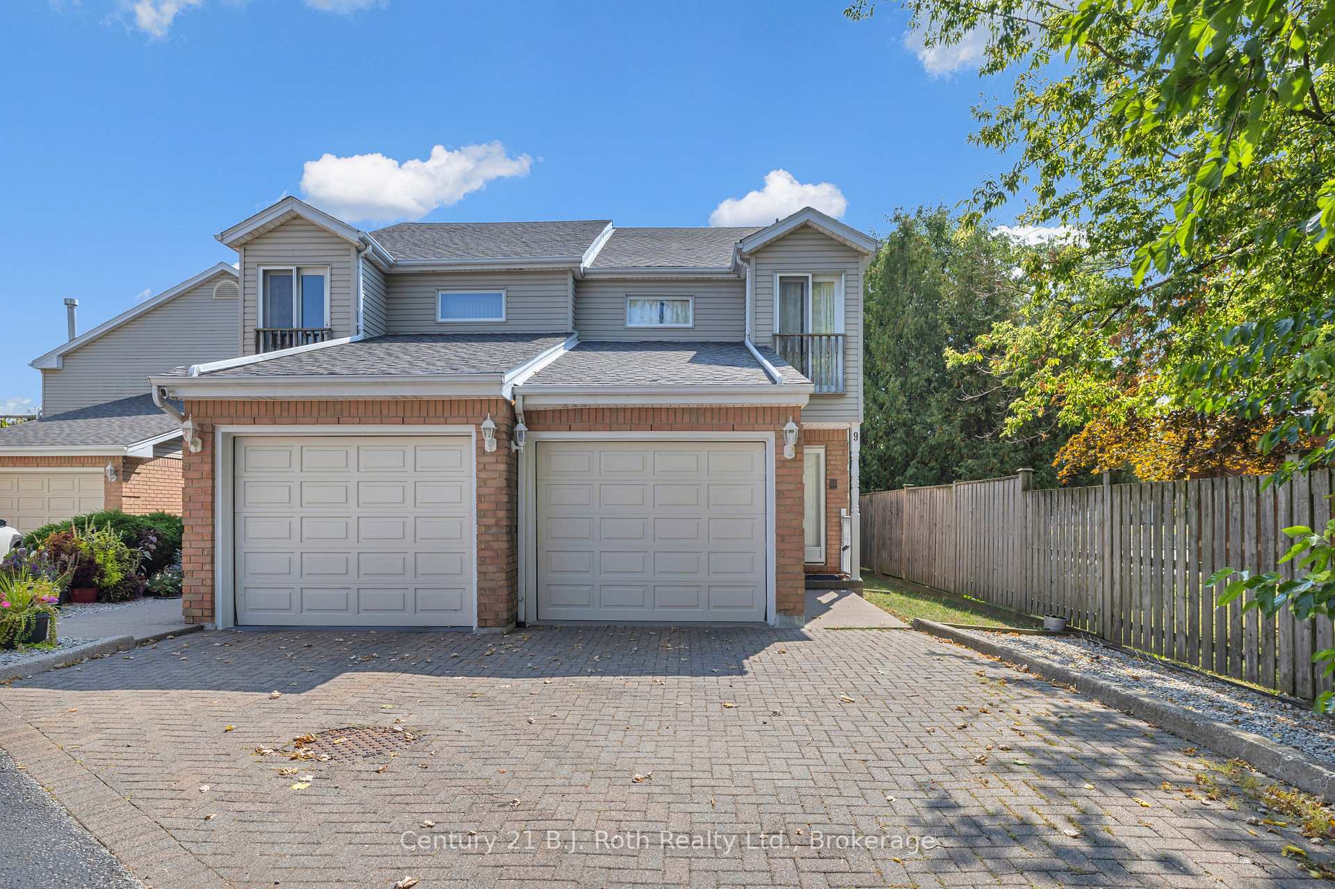 Front of Unit 9, 1185 Grand Marais Road W