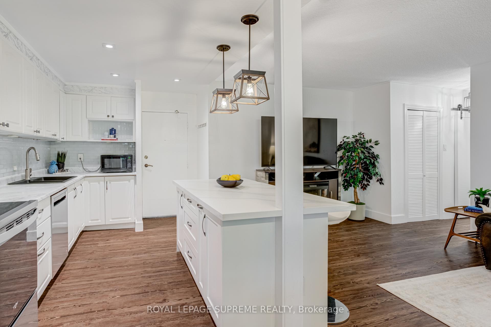 Photo 8 of Unit 206, 541 Blackthorn Avenue, Toronto, Keelesdale-Eglinton West — HOMEH