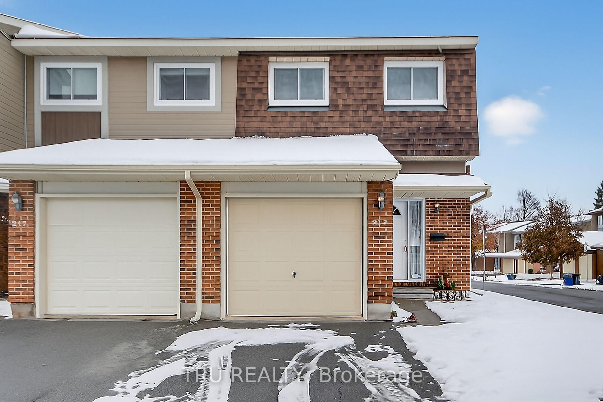 Photo 1 of 215 Temby Private, Ottawa, Hunt Club Park/Greenboro — HOMEH