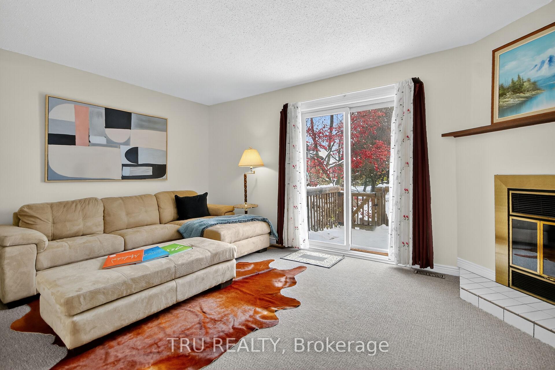 Photo 3 of 215 Temby Private, Ottawa, Hunt Club Park/Greenboro — HOMEH