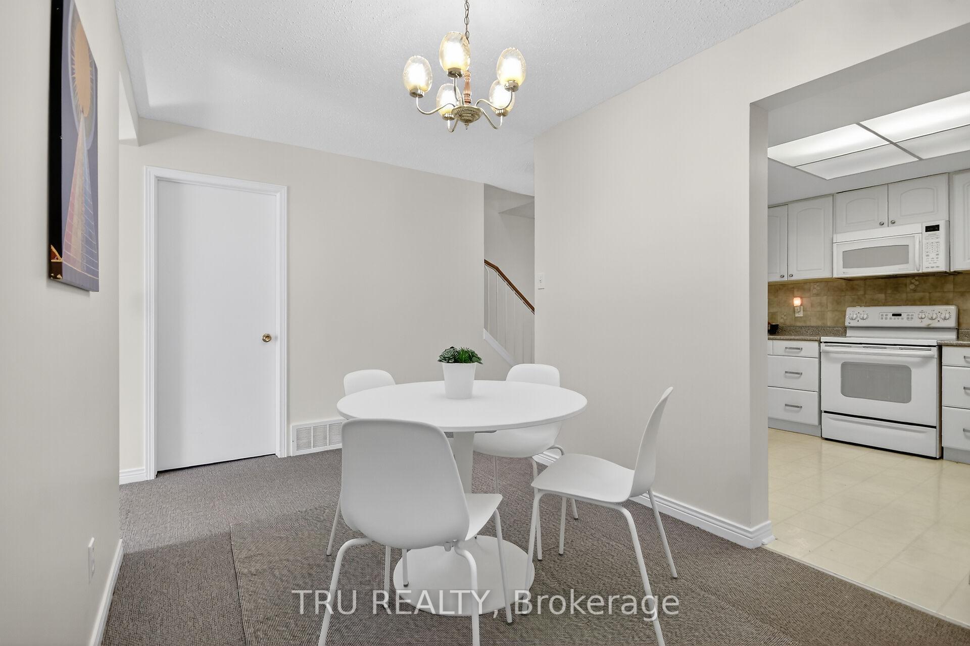 Photo 5 of 215 Temby Private, Ottawa, Hunt Club Park/Greenboro — HOMEH
