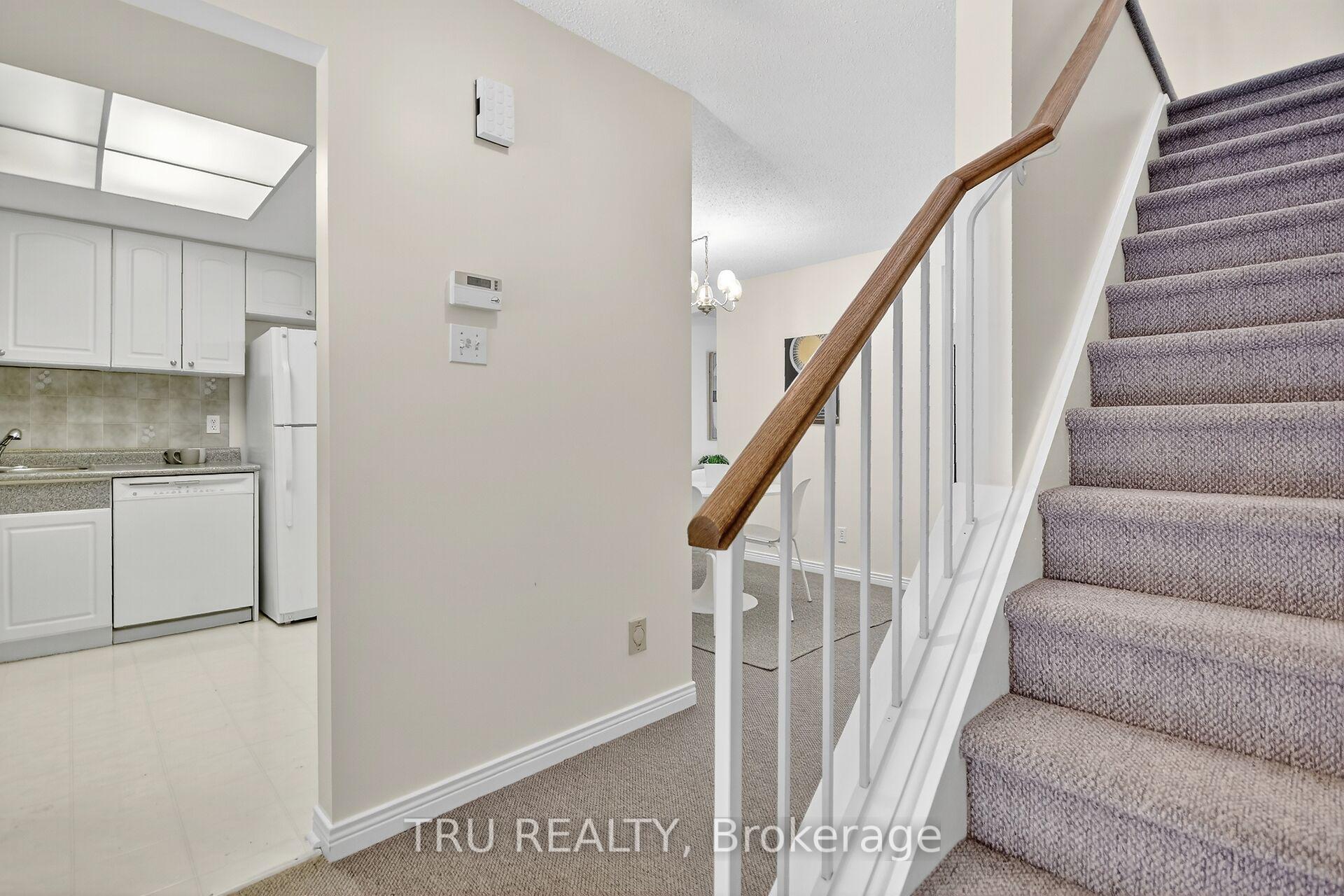 Photo 7 of 215 Temby Private, Ottawa, Hunt Club Park/Greenboro — HOMEH