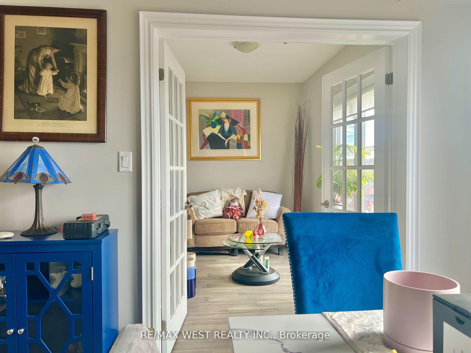 Photo 8 of Unit 402, 720 Yonge Street, Barrie, Painswick South — HOMEH