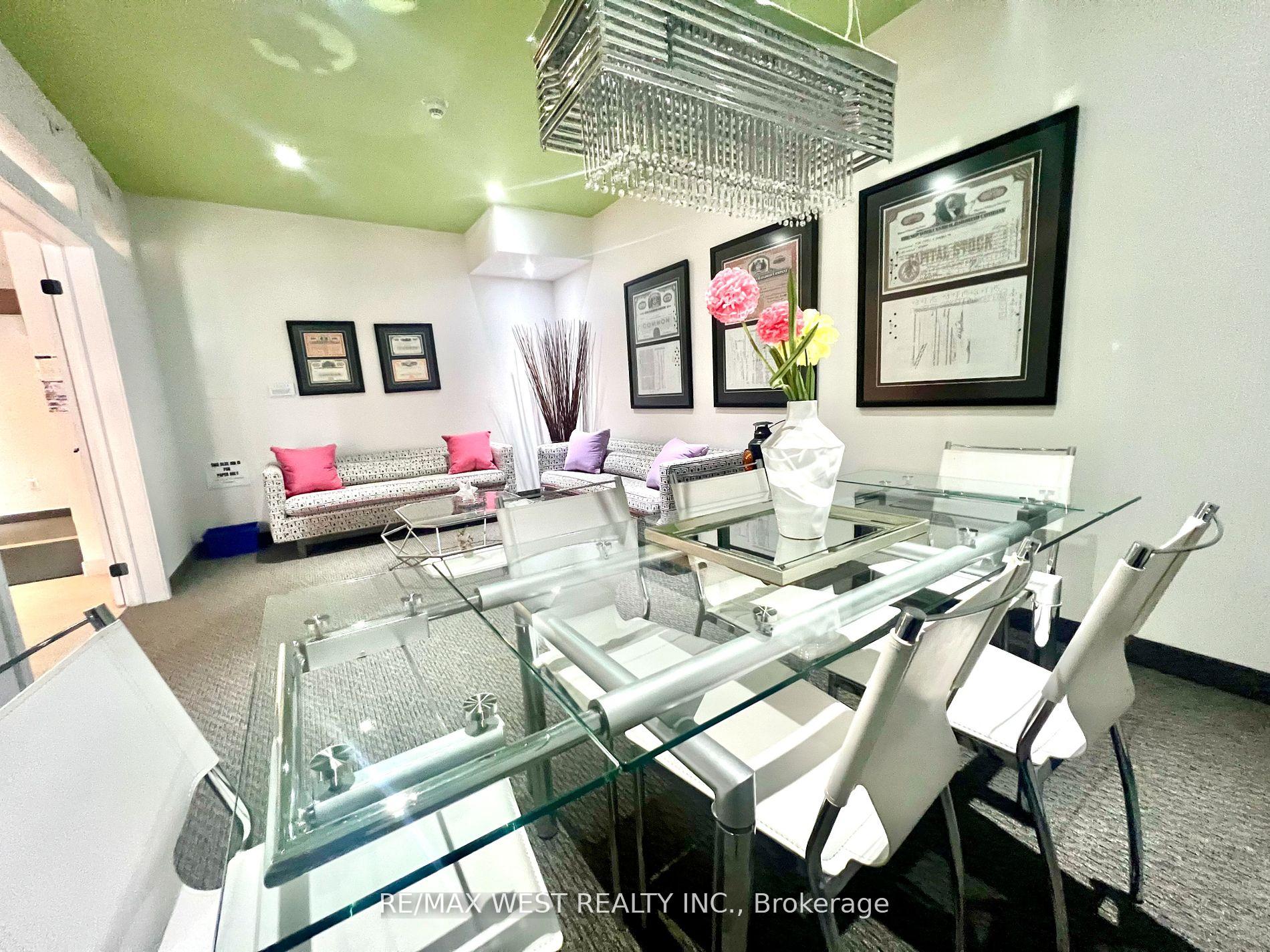 Photo 14 of Unit 402, 720 Yonge Street, Barrie, Painswick South — HOMEH