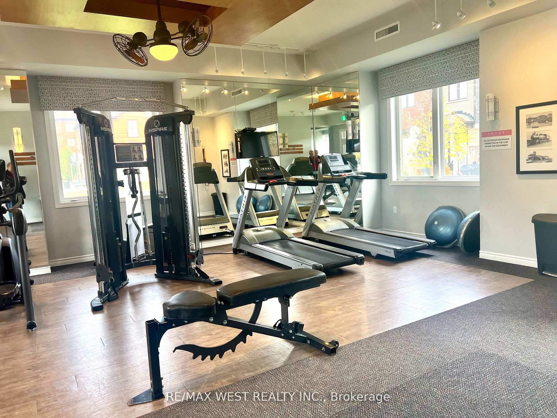 Photo 16 of Unit 402, 720 Yonge Street, Barrie, Painswick South — HOMEH