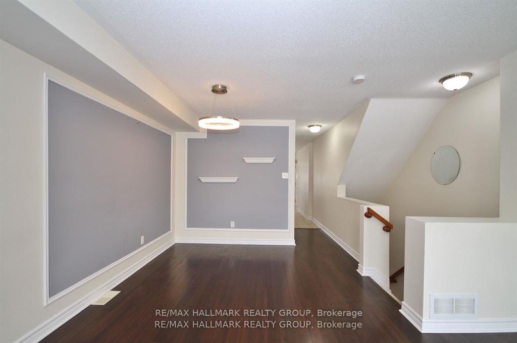 Photo 10 of 148 Paseo Private, Ottawa, Centrepointe — HOMEH