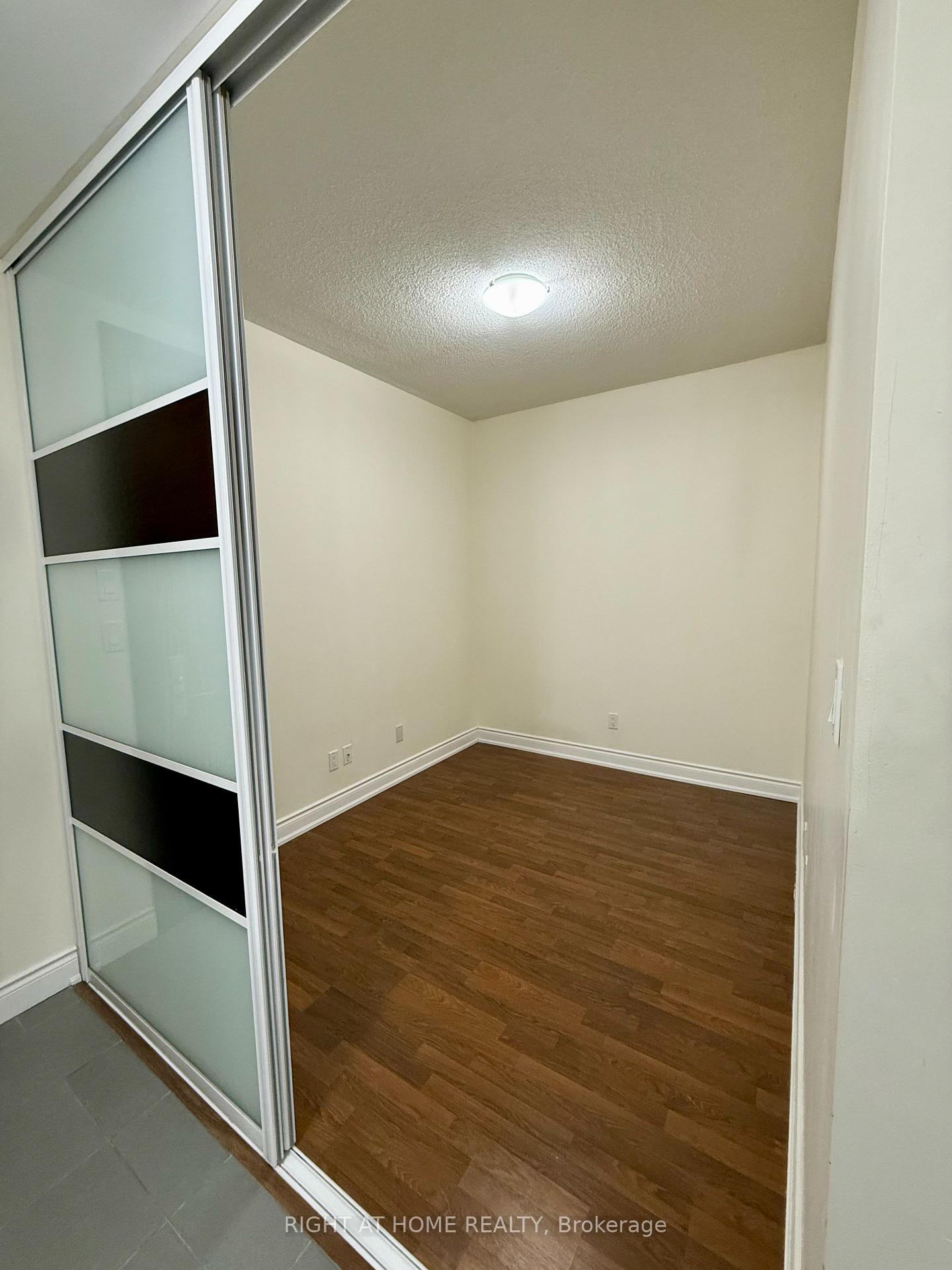 Photo 4 of Unit 1219, 50 Clegg Road, Markham, Unionville — HOMEH