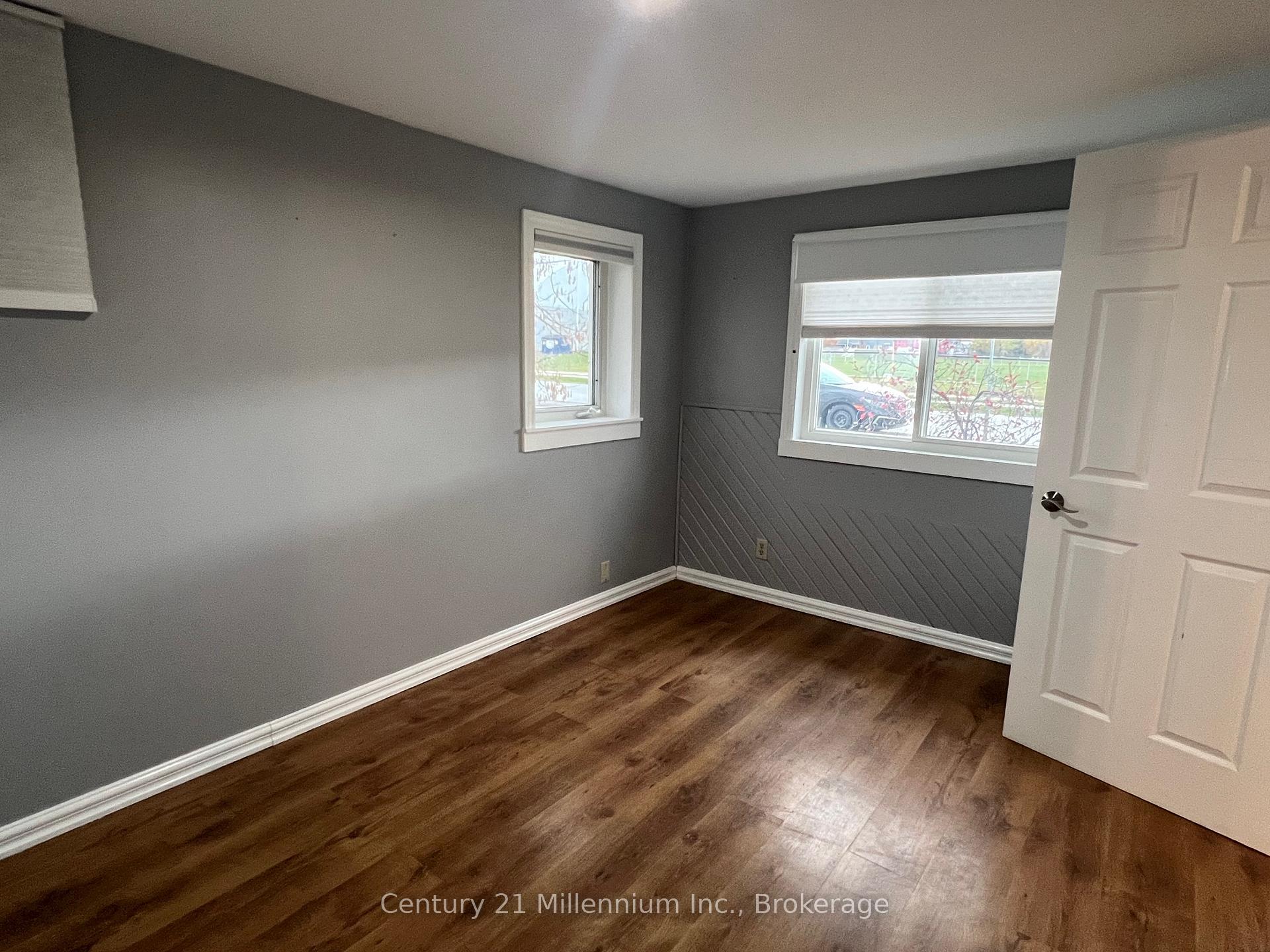 Photo 11 of 219 Spruce Street, Collingwood — HOMEH