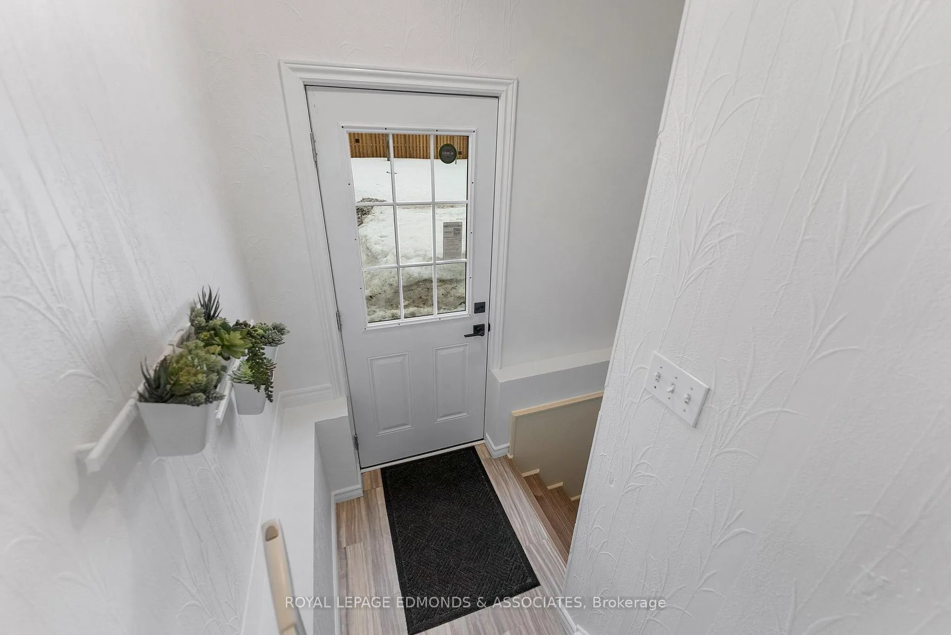 Photo 21 of 20 Wilbert Street, Petawawa — HOMEH