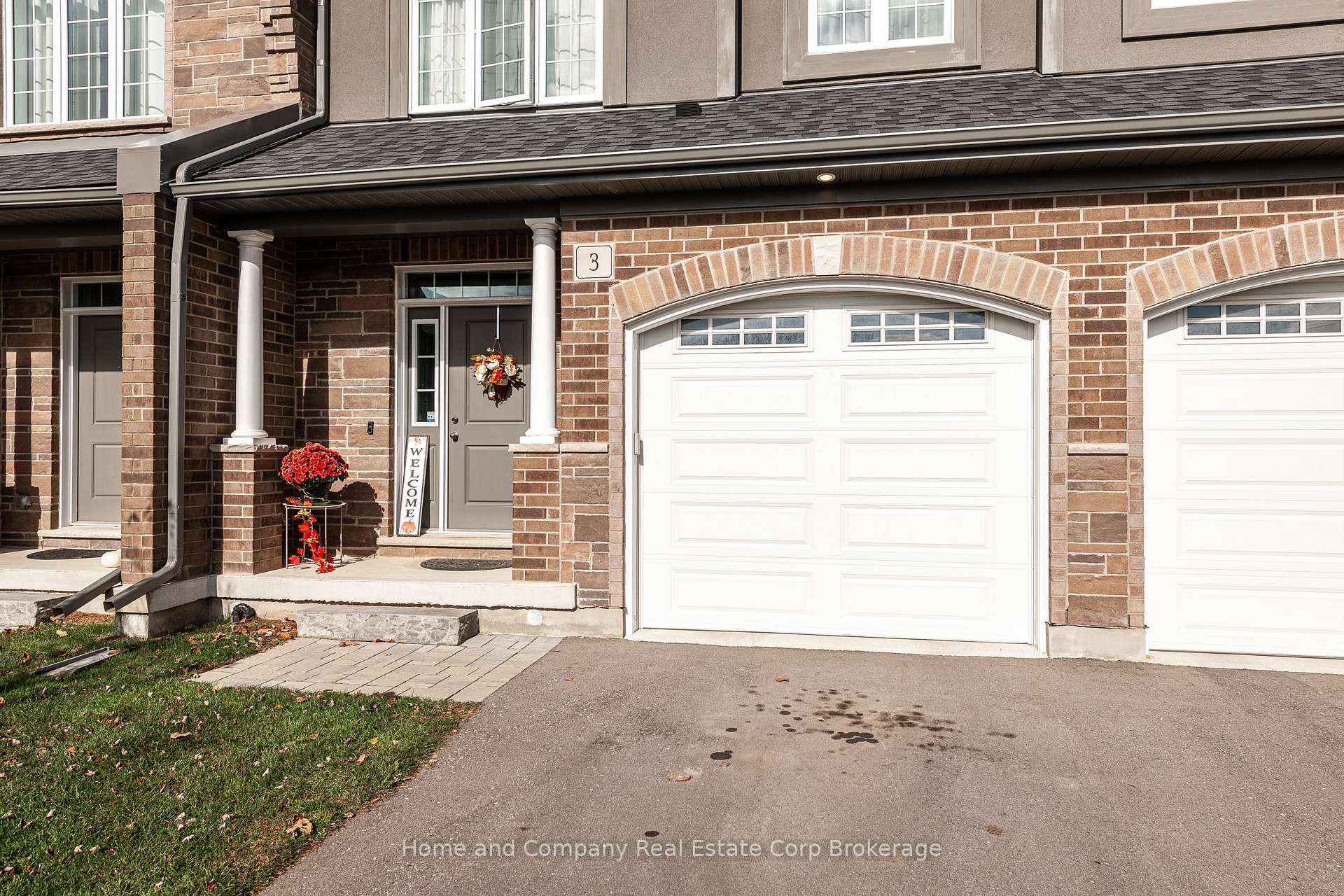 Photo 22 of Unit 3, 350 O'Loane Avenue, Stratford — HOMEH
