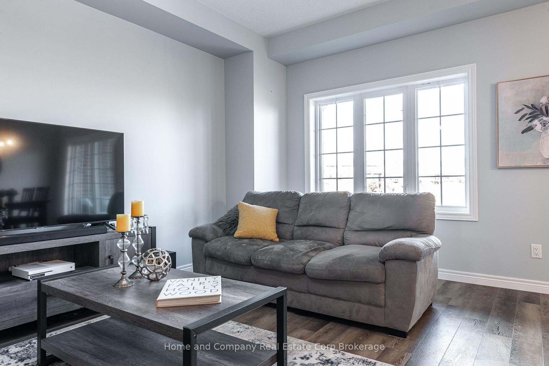 Photo 29 of Unit 3, 350 O'Loane Avenue, Stratford — HOMEH