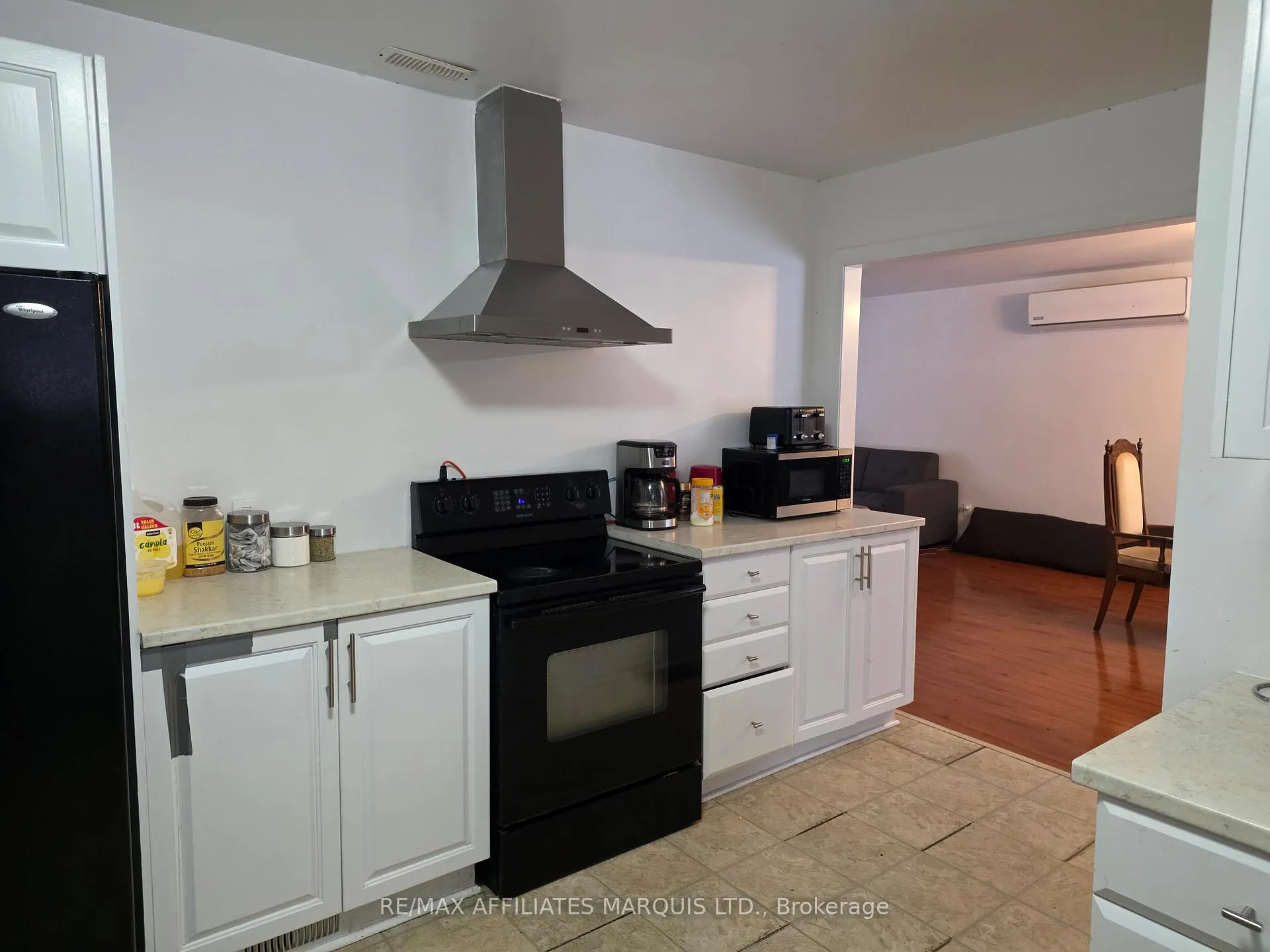 Photo 8 of 3233 Richmond Drive, Cornwall — HOMEH