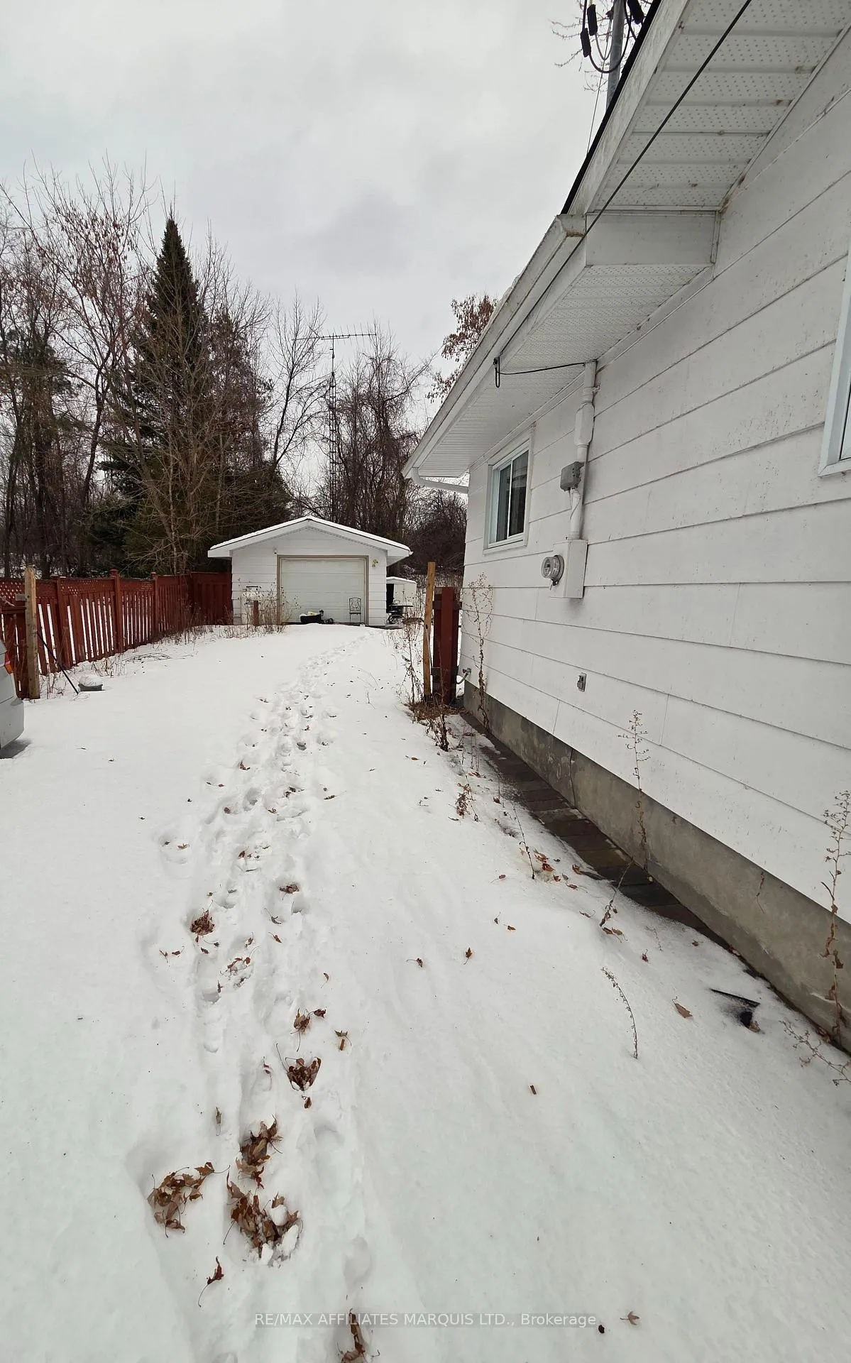 Photo 17 of 3233 Richmond Drive, Cornwall — HOMEH