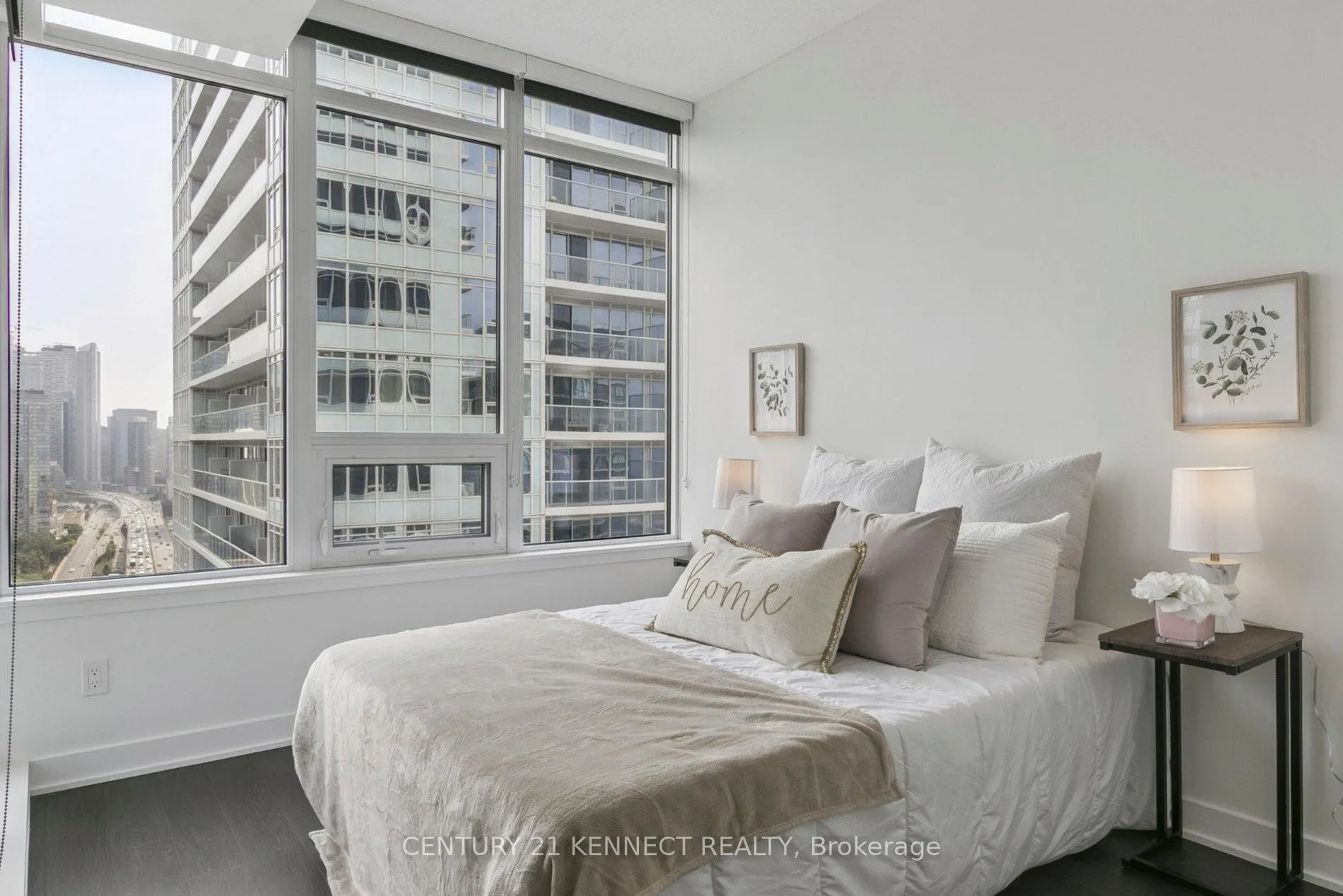 Photo 10 of Unit 3108, 19 Bathurst Street, Toronto, Waterfront Communities — HOMEH