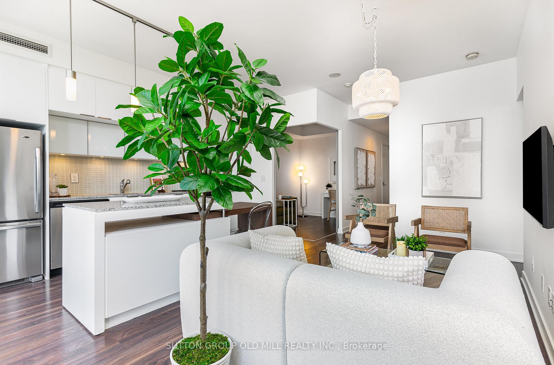 Photo 4 of Unit 3504, 110 Charles Street E, Toronto, Church-Yonge Corridor — HOMEH